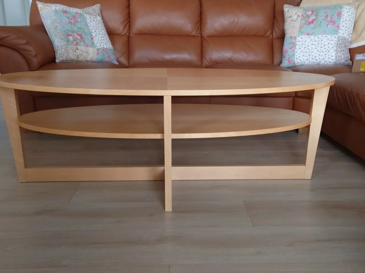 Billede 2 - Oval Ikea sofabord sælges