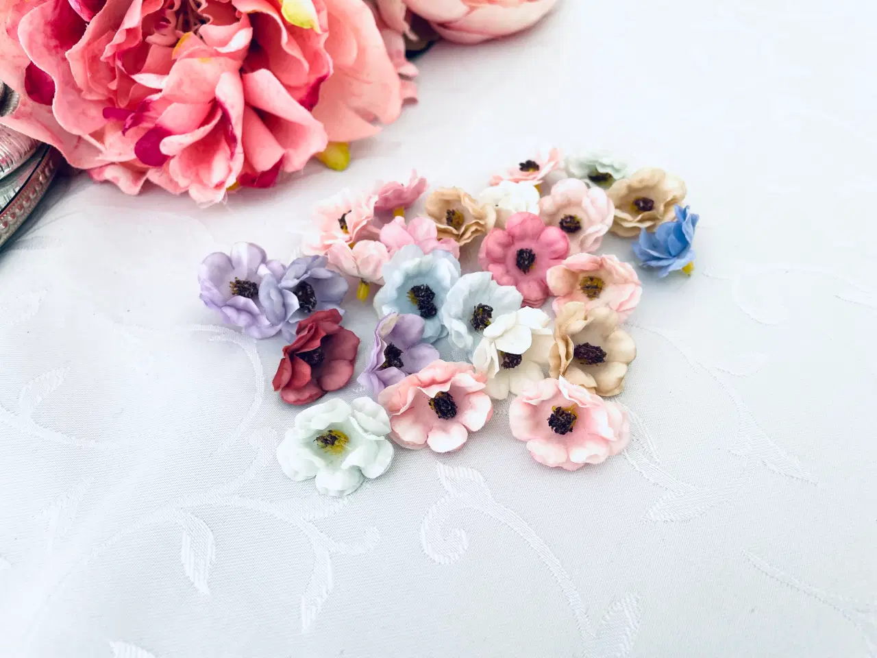 Billede 4 - Små kunstig blomster i forskellige farver 