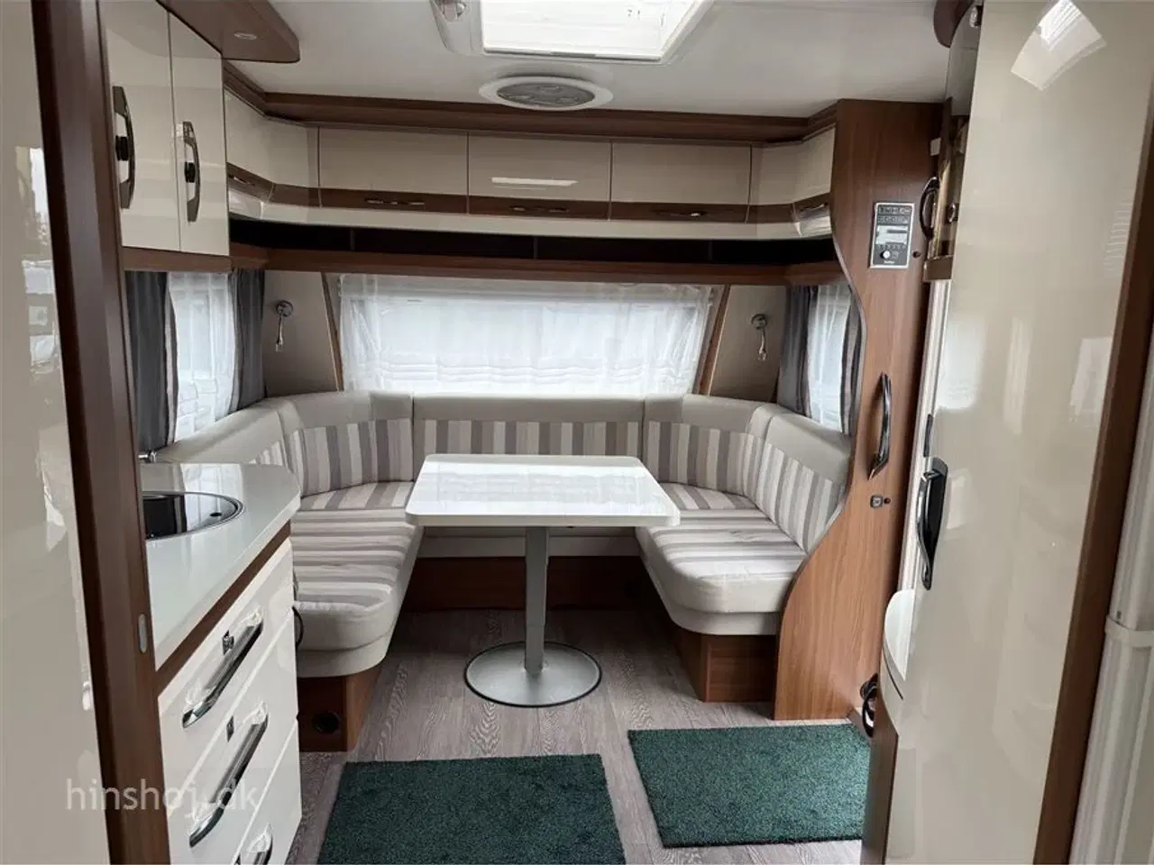 Billede 16 - 2017 - Hobby Excellent 560 WFU   Dejlig vogn med rundsidegruppe og franskseng fra Hinshøj Caravan A/S