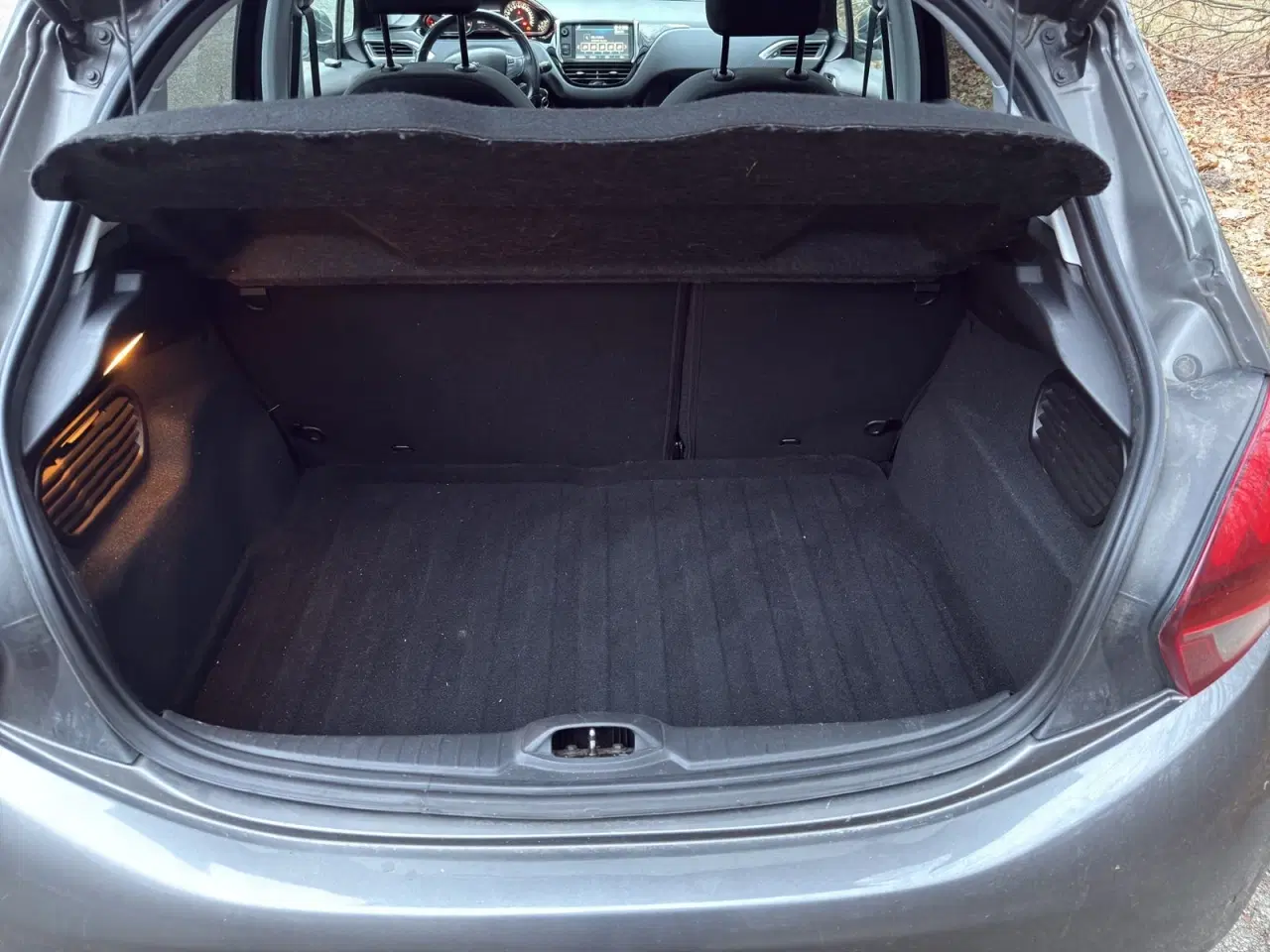 Billede 18 - Peugeot 208 1,5 BlueHDi 100 Allure Sky