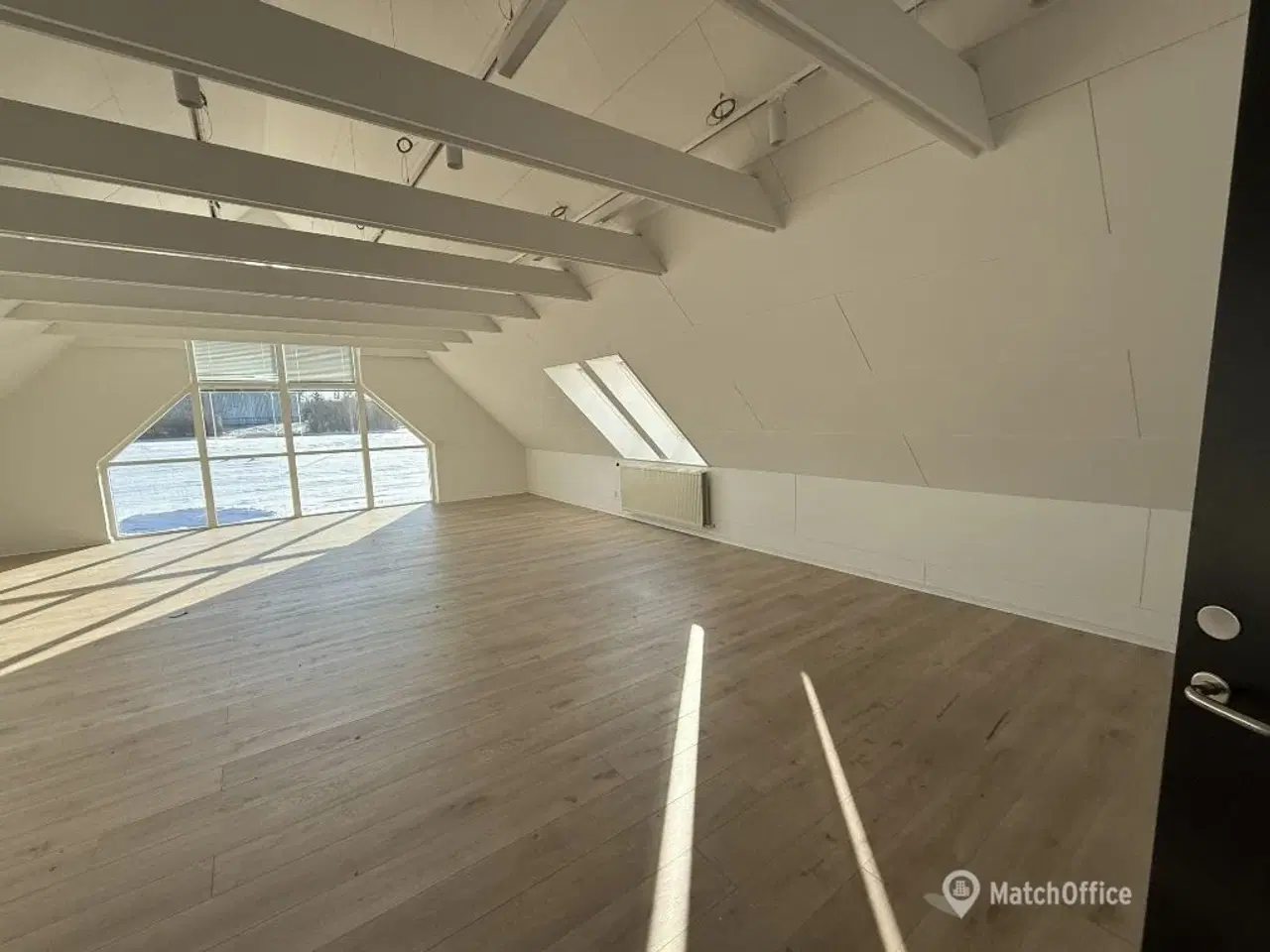 Billede 8 - Attraktivt kontor- og lagerlejemål med topplacering - i alt ca. 3.942 kvm