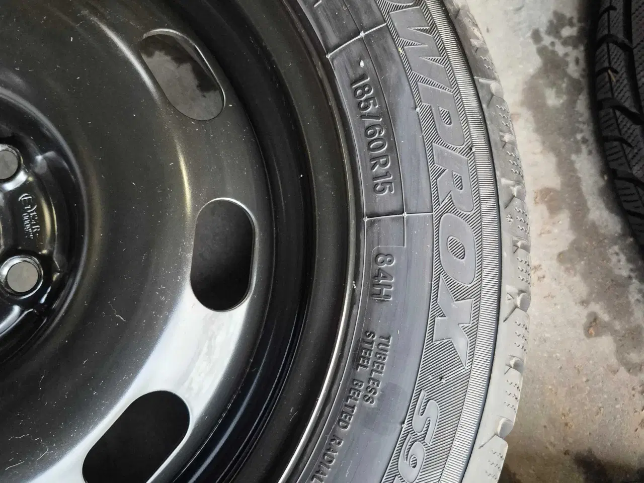 Billede 5 - Toyo vinterdæk 185/60R15