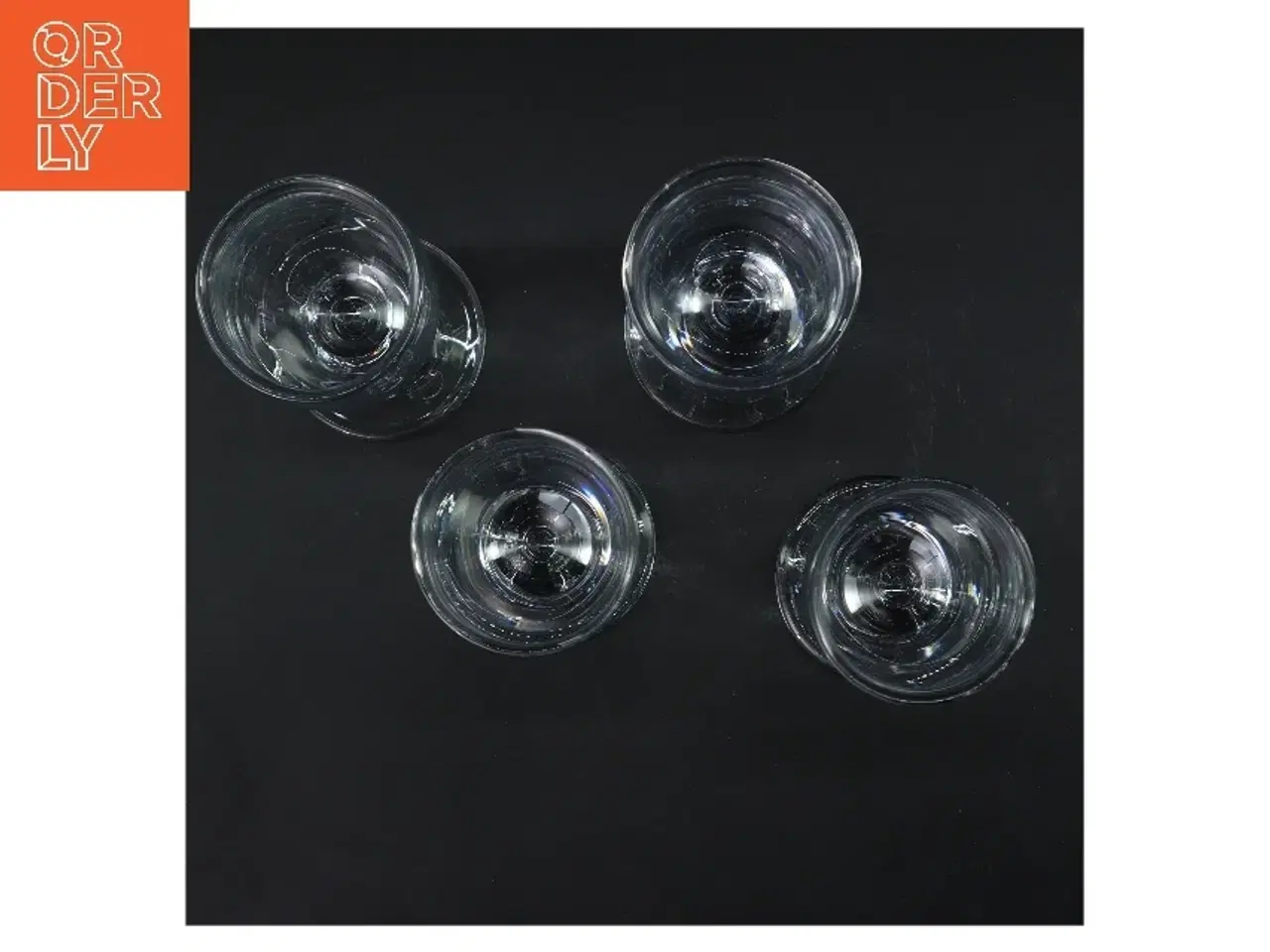 Billede 3 - Sæt af 4 Ideelle vinglas (str. 4 stk Ø 6,5 cm længde 17,5 cm)