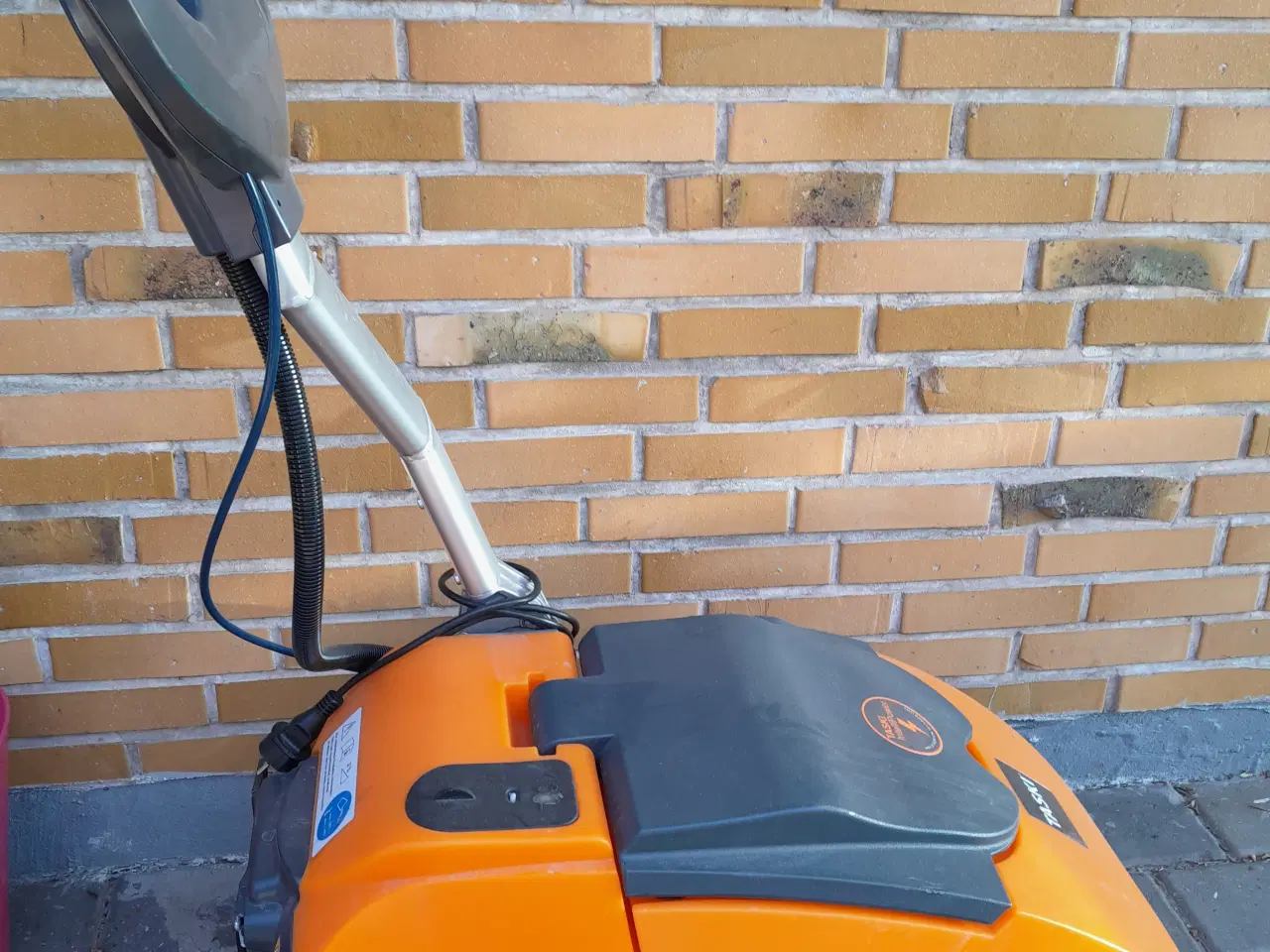 Billede 1 - TASKI swingo 350 B Meget fin stand.