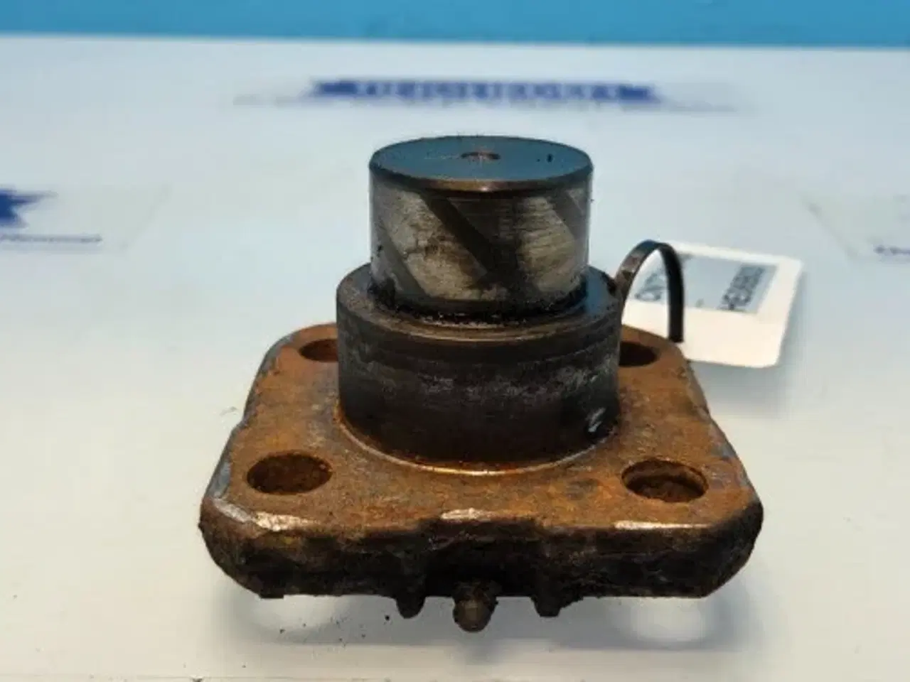 Billede 2 - New Holland LB115B Stift 85807970