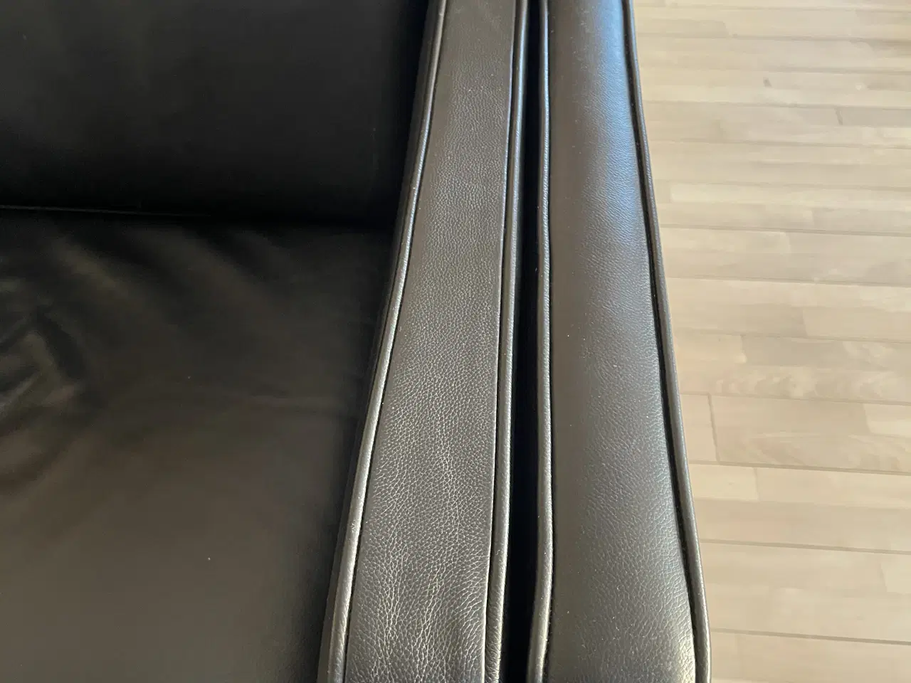 Billede 5 - Sort læder sofa sæt 2og 3 prs.