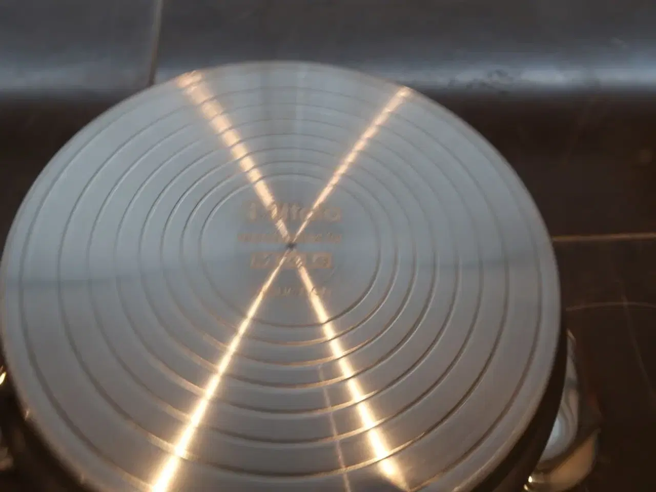 Billede 6 - 2 stk. Miele gryder med låg