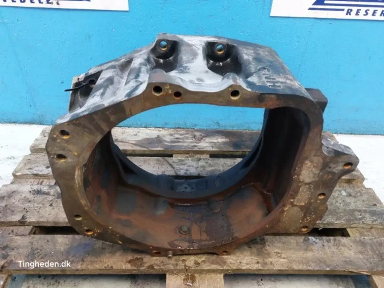 Billede 14 - New Holland T6 Afstandsstykke 47556462