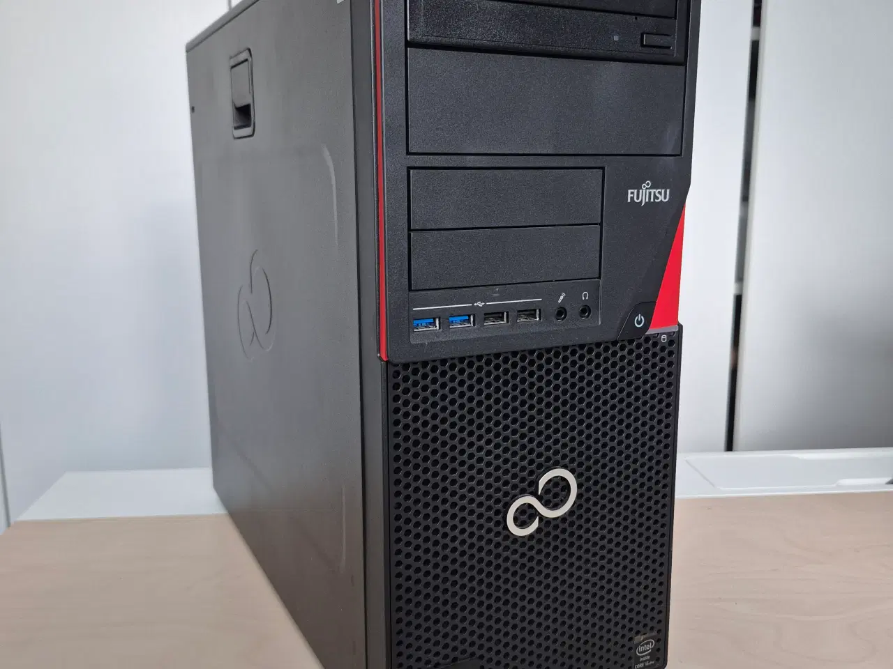 Billede 1 - Fujitsu Stationær Computer Sælges