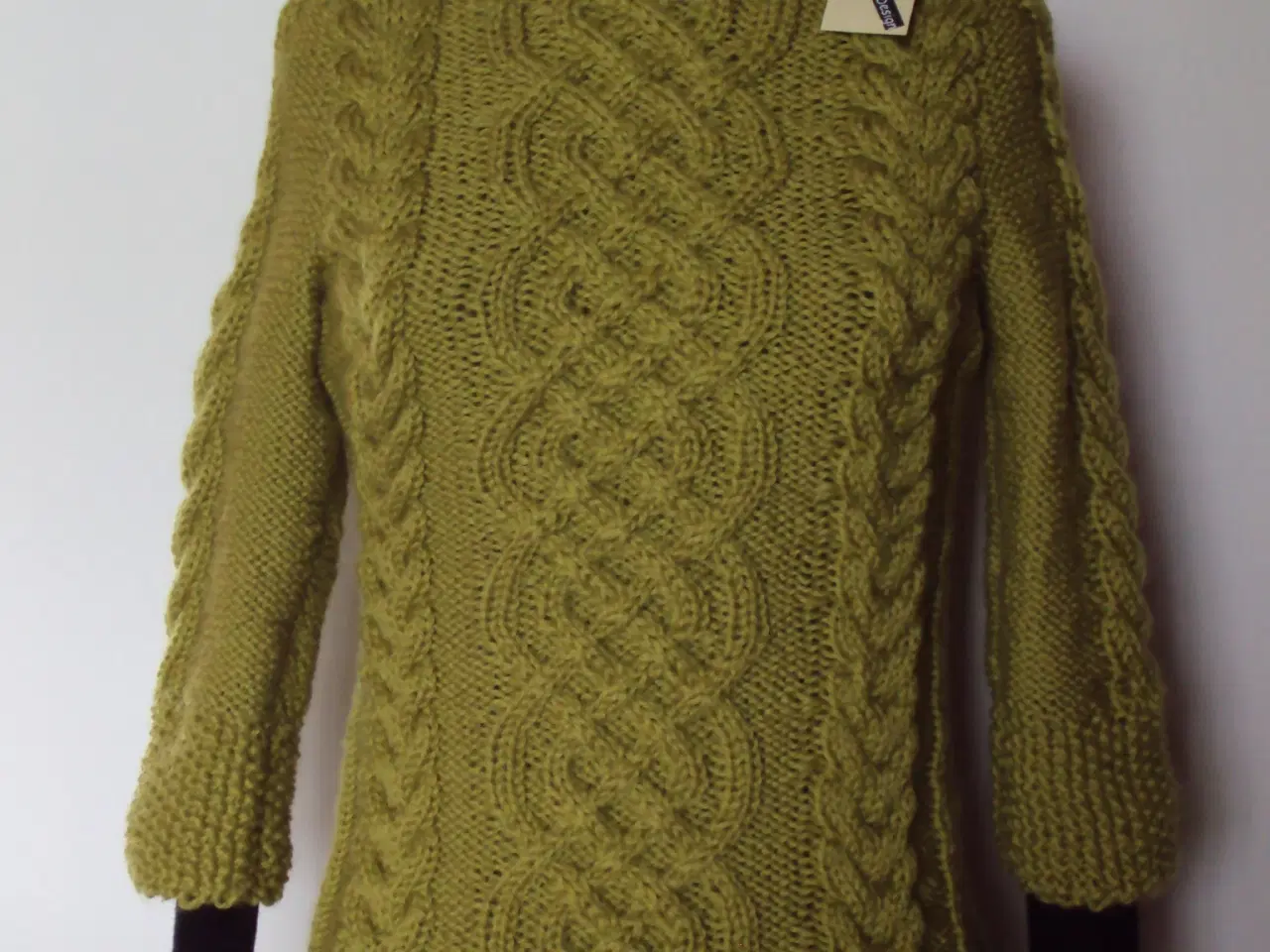 Billede 2 - Sweater med løs rullekrave fra FruStrik