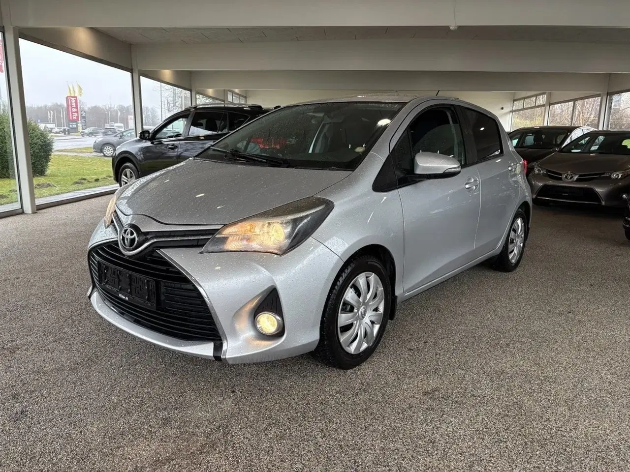 Billede 1 - Toyota Yaris 1,0 VVT-i T2 Komfort