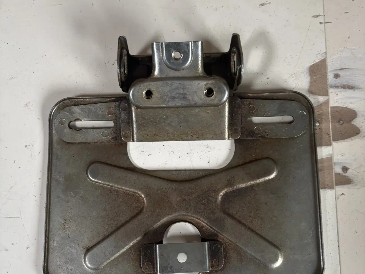 Billede 2 - Yamaha Virago 535 Nummerpladeholder