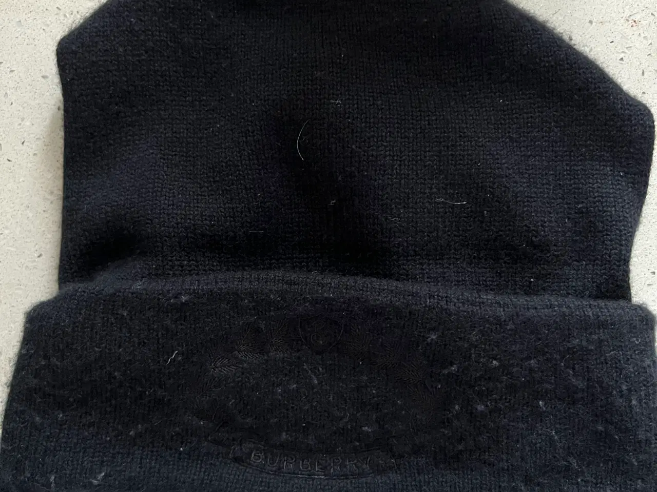 Billede 3 - Burberry hue sort i cashmere uld