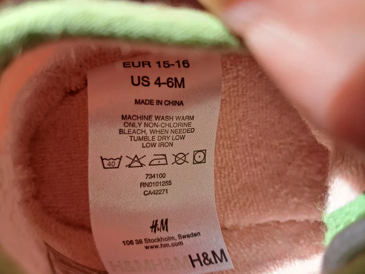 Billede 2 - Små baby sko str 4 til 6   måneder str 17