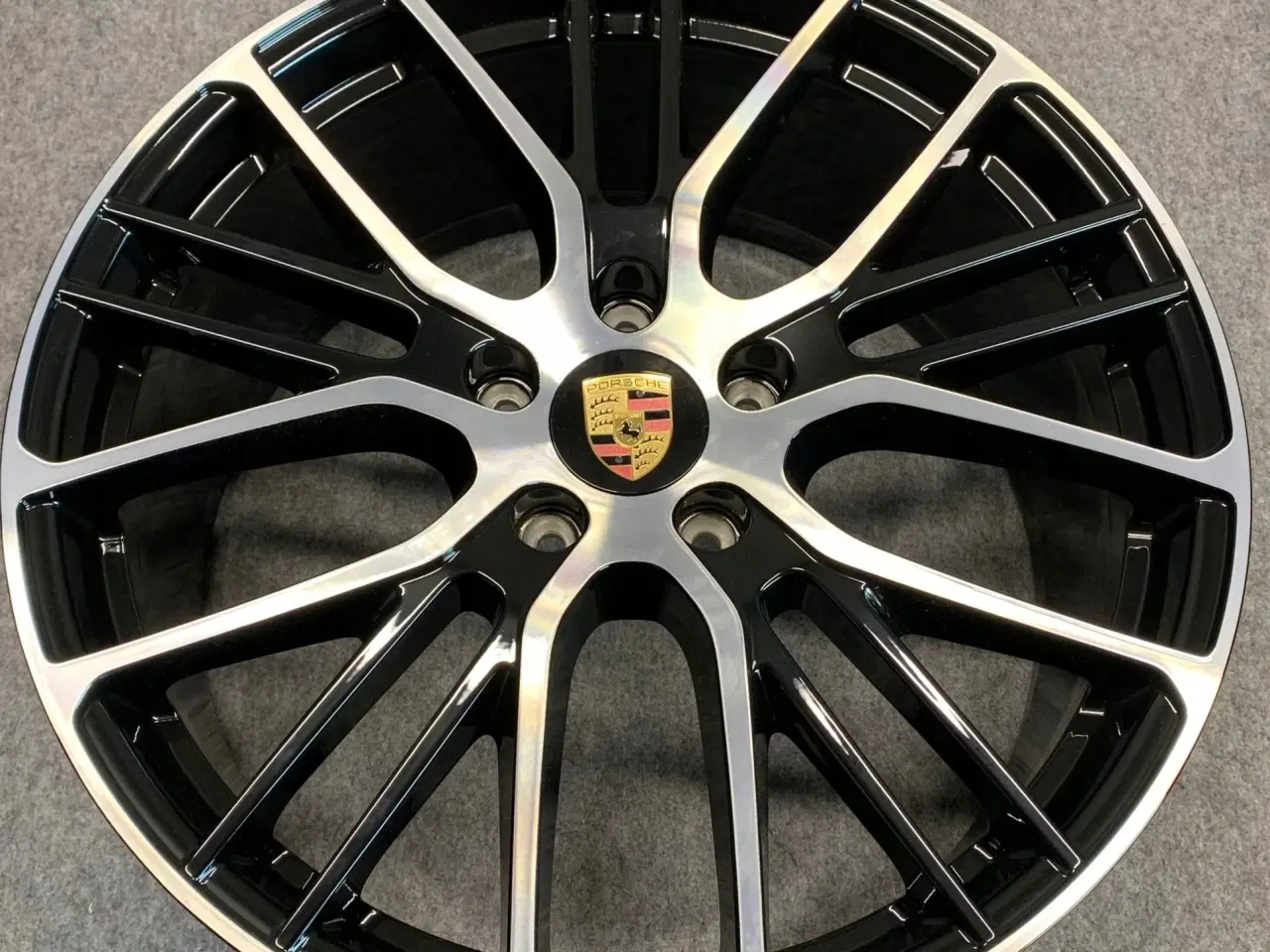 Billede 1 - PORSCHE PANAMERA 971 G2 SPORT 9,5J og 11J x 21"