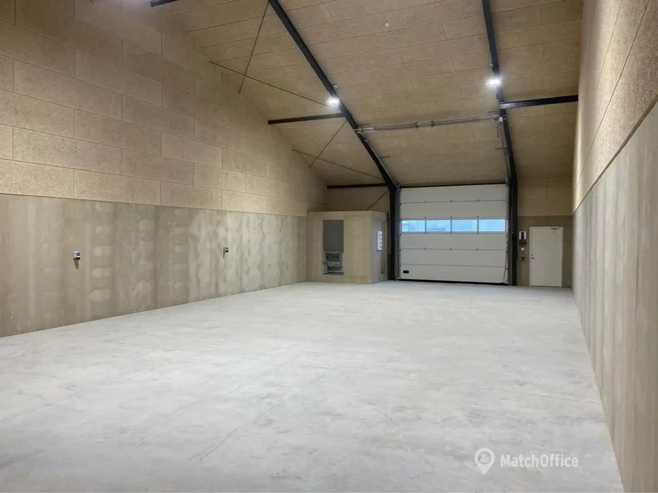 Billede 3 - 190 m2 Varmhal med Bad og Toilet