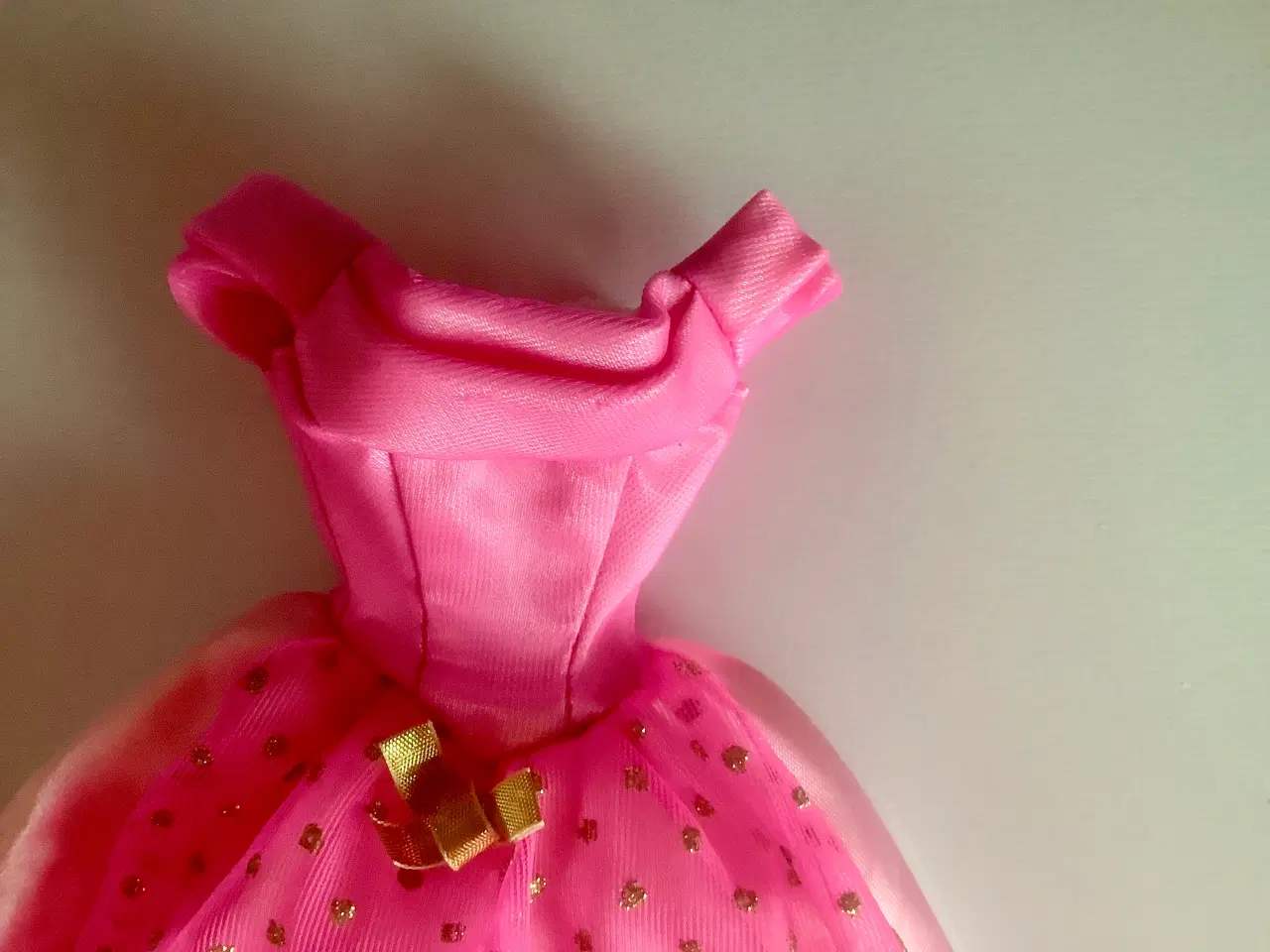 Billede 2 - Barbie prinsesse kjole.