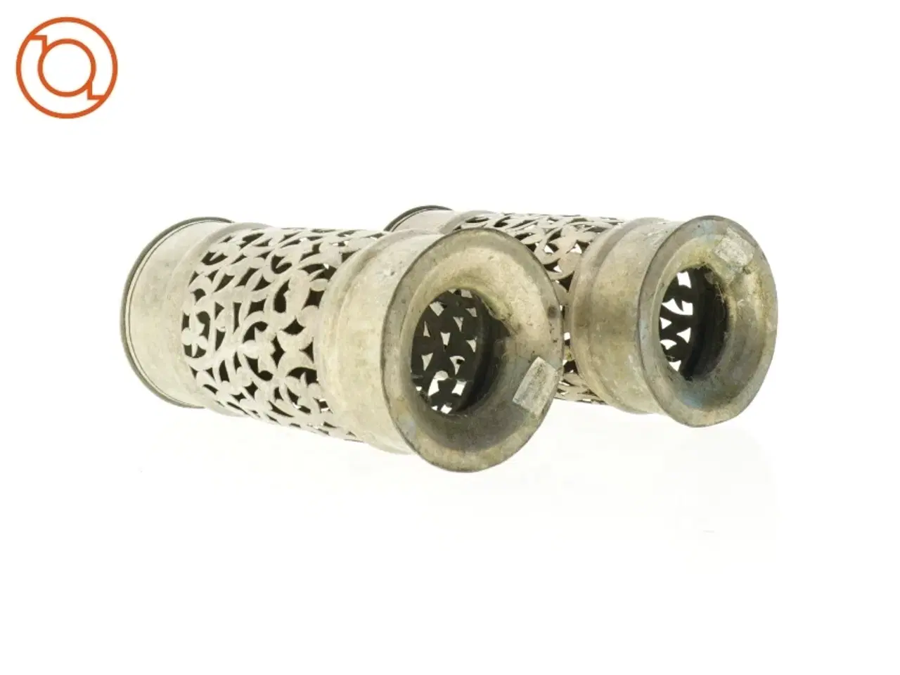 Billede 4 - Udsmykkede metal lysestager (str. 21 x 10 cm)