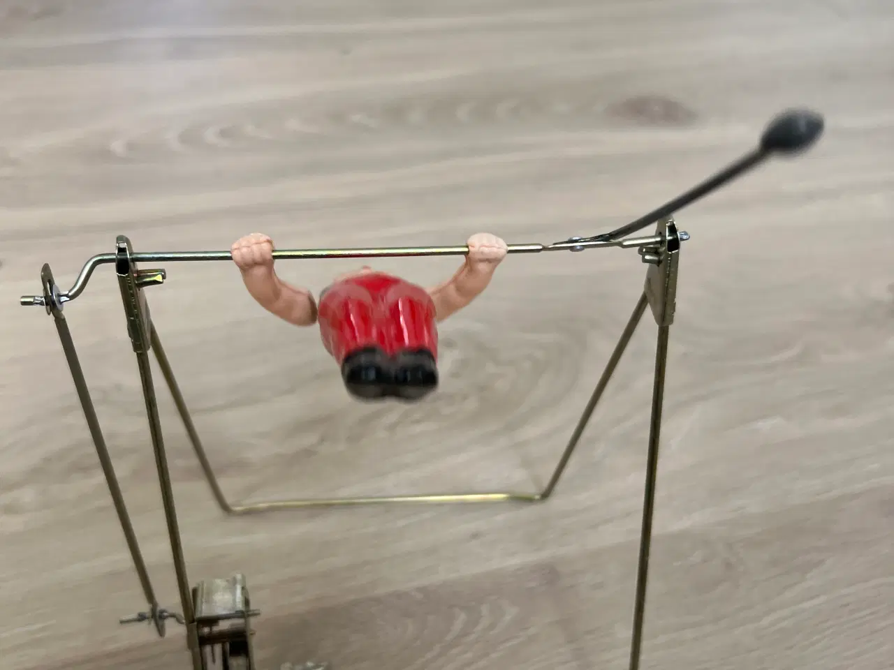 Billede 7 - Bliklegetøj med plastfigur i original emballage, S