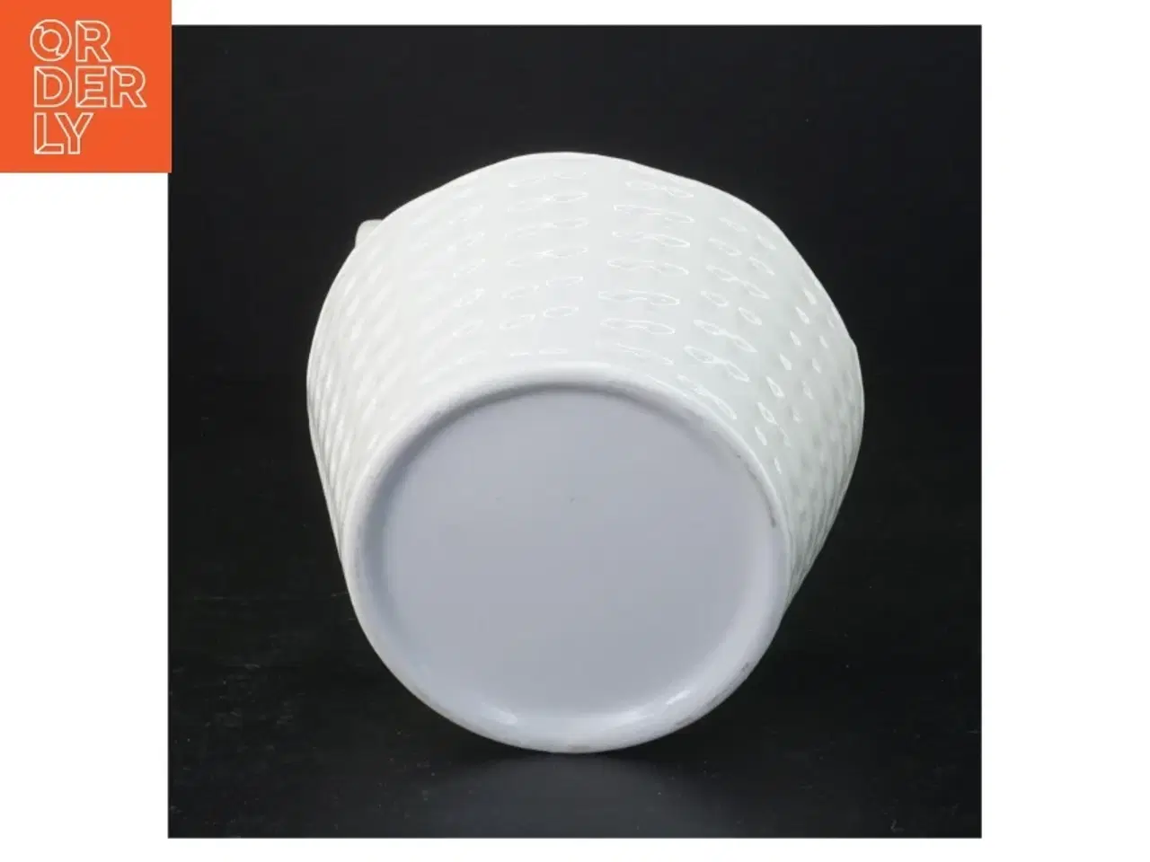 Billede 3 - Porcelænsskål formet som kurv (str. 14 x 12 x 13 komma 25 cm)