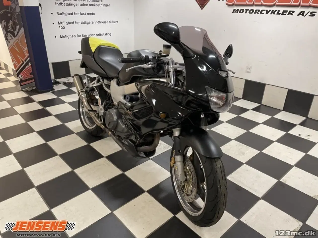 Billede 2 - Honda VTR 1000 F Firestorm