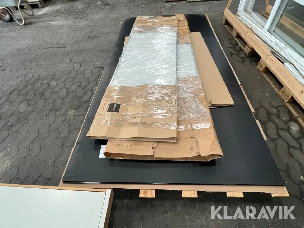Billede 2 - Lot - Fiberplader, plader til gulvvarme og skydelåger ekskl. Skinner