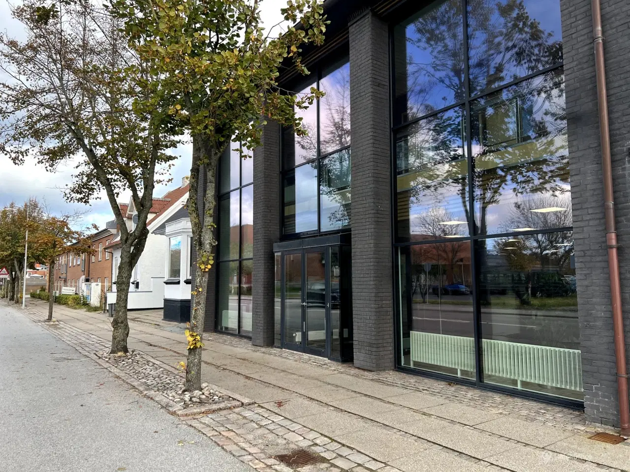 Billede 17 - Stort og velplaceret erhvervslejemål i Frederikshavn på 539 kvm!