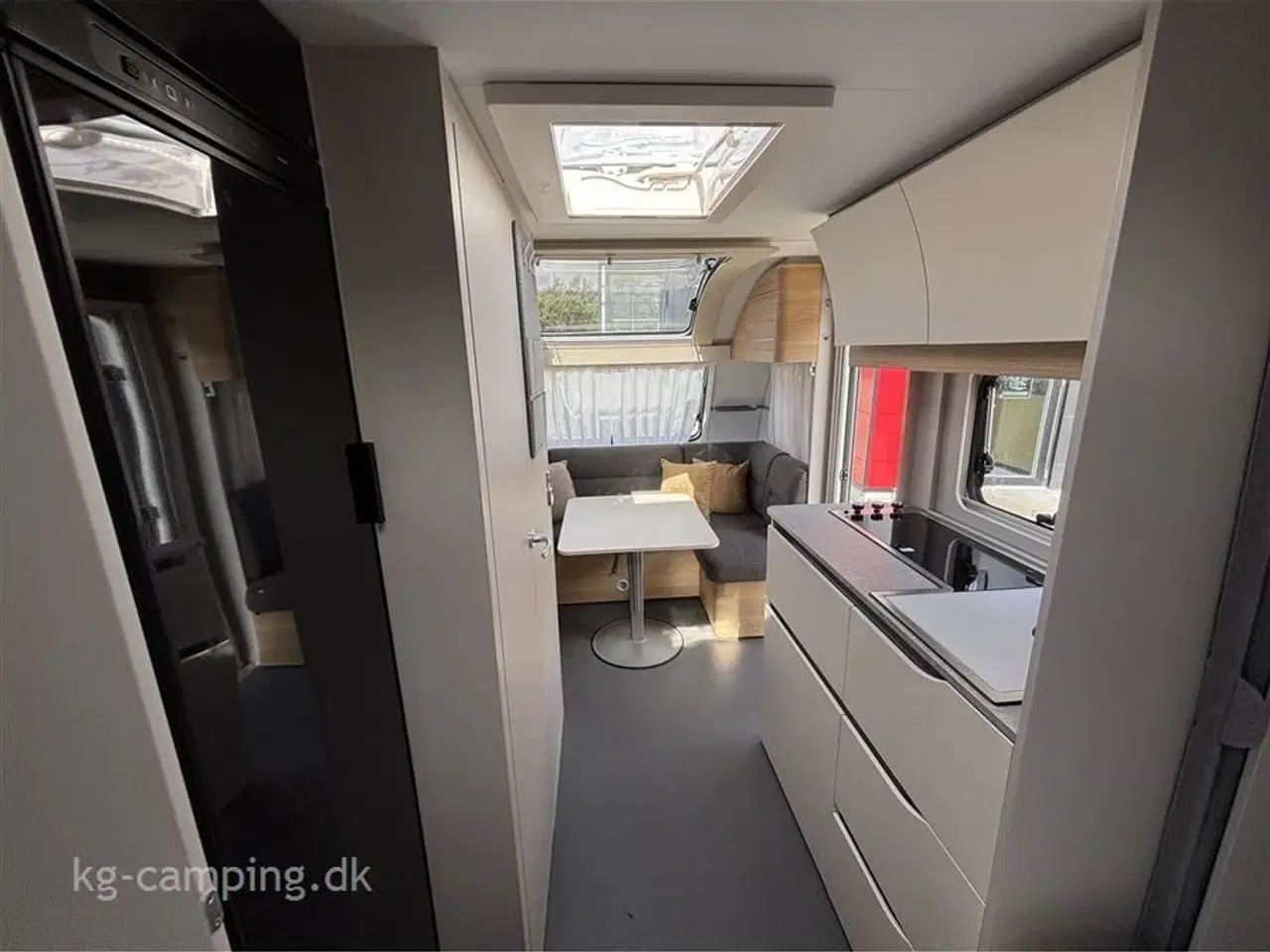 Billede 8 - 2021 - Adria Adora 502 UL   Populær og velholdt campingvogn med enkeltsenge og moderne design