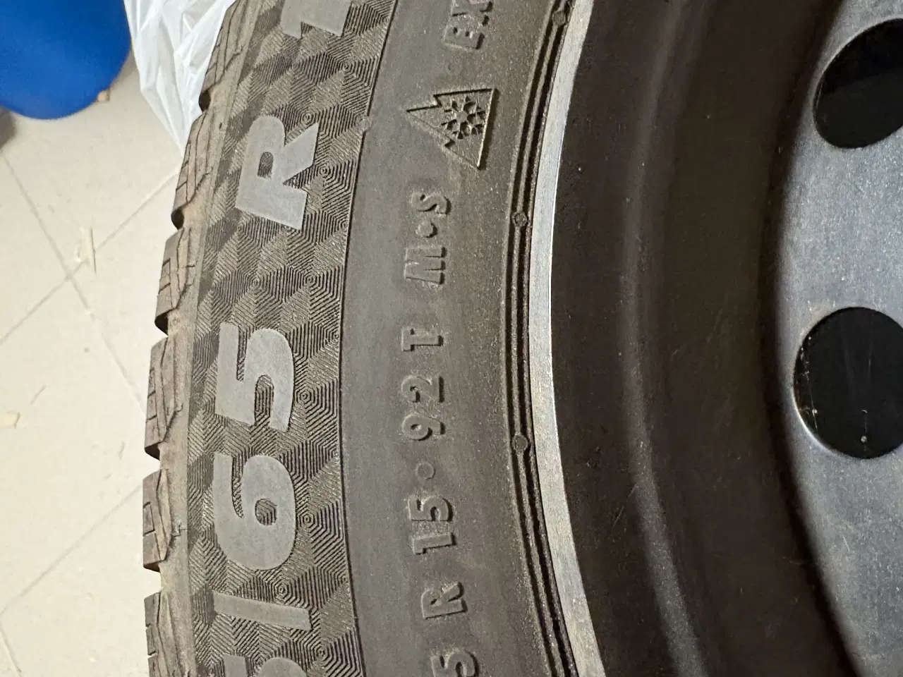 Billede 2 - 185/65 R15– 2xSportiva(8 mm) + 2xConti winter(5mm)
