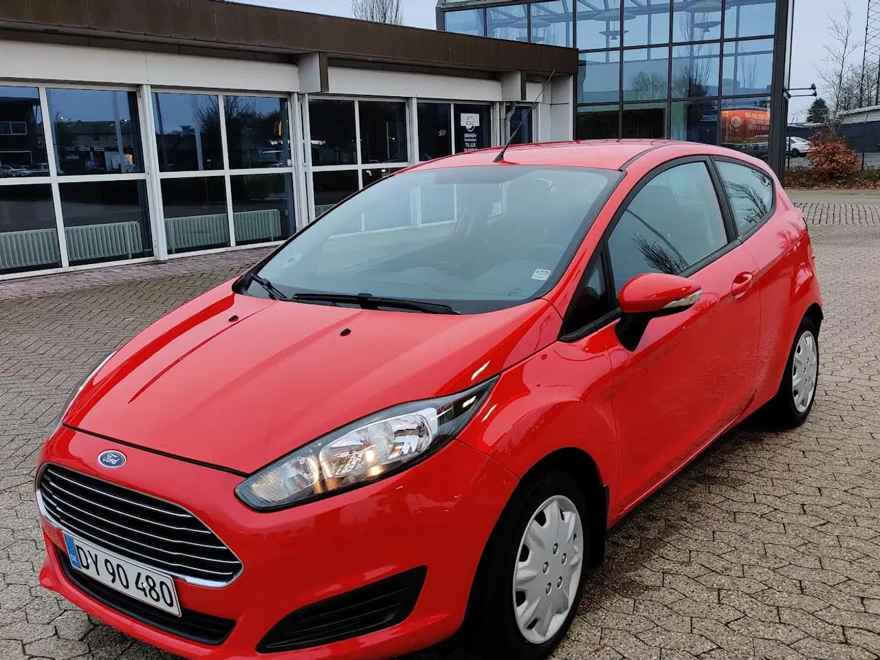 Billede 1 - Fin Ford Fiesta, lav km.