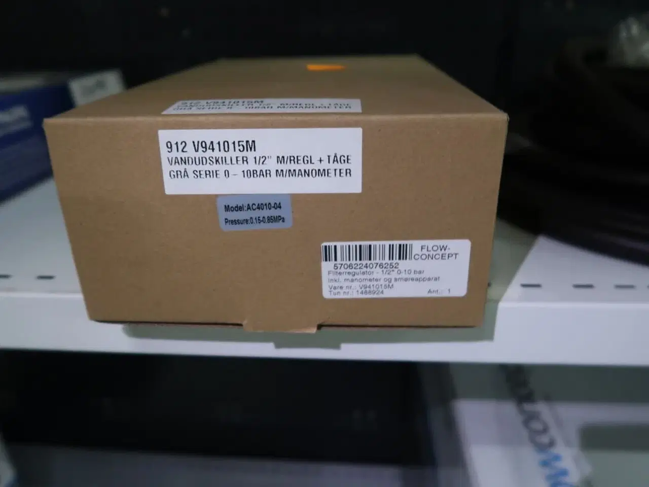 Billede 2 - Vandudskiller med manometer