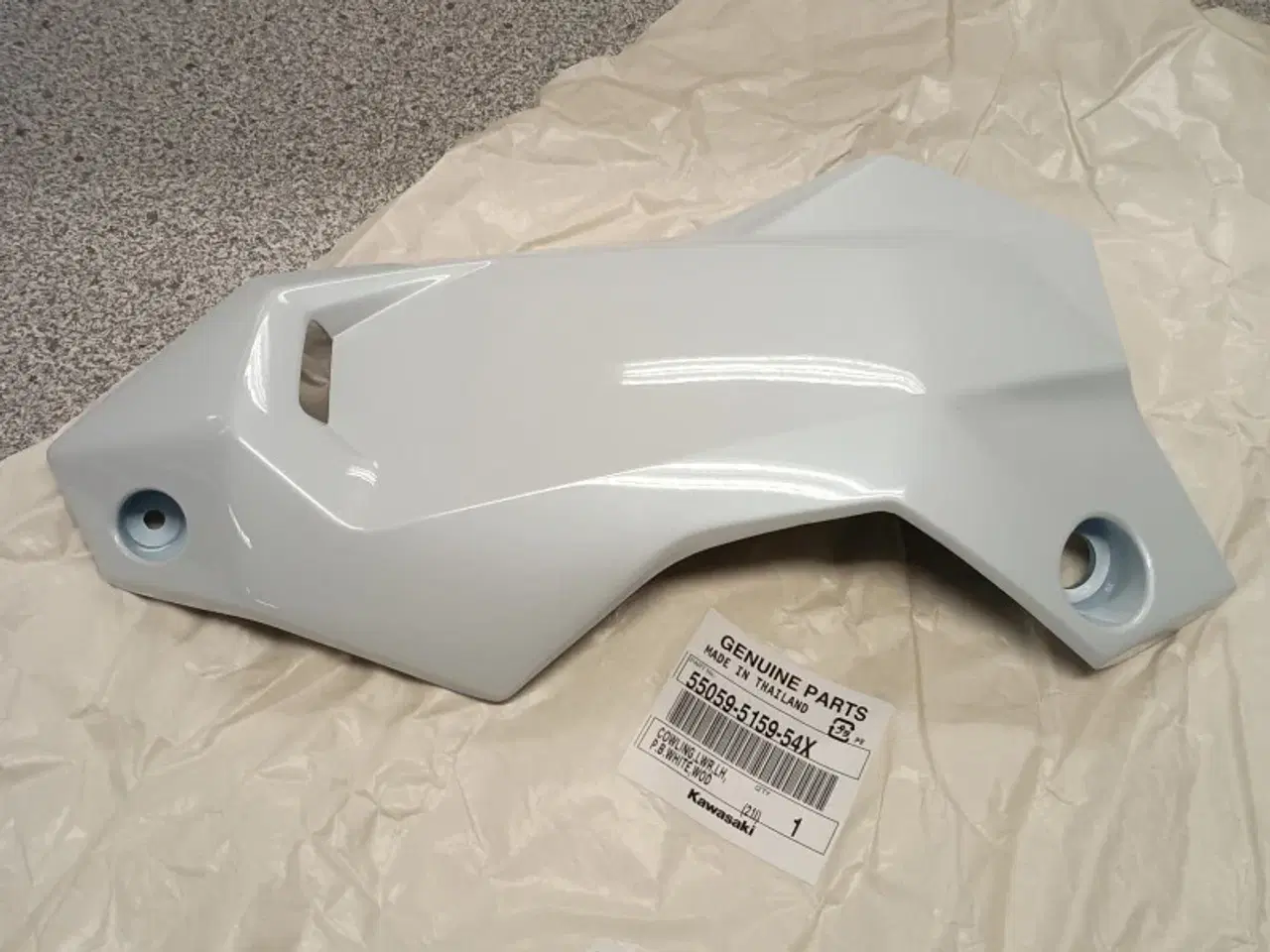 Billede 1 - COWLING,LWR,LH,P.B.WHITE Kwasaki Z900