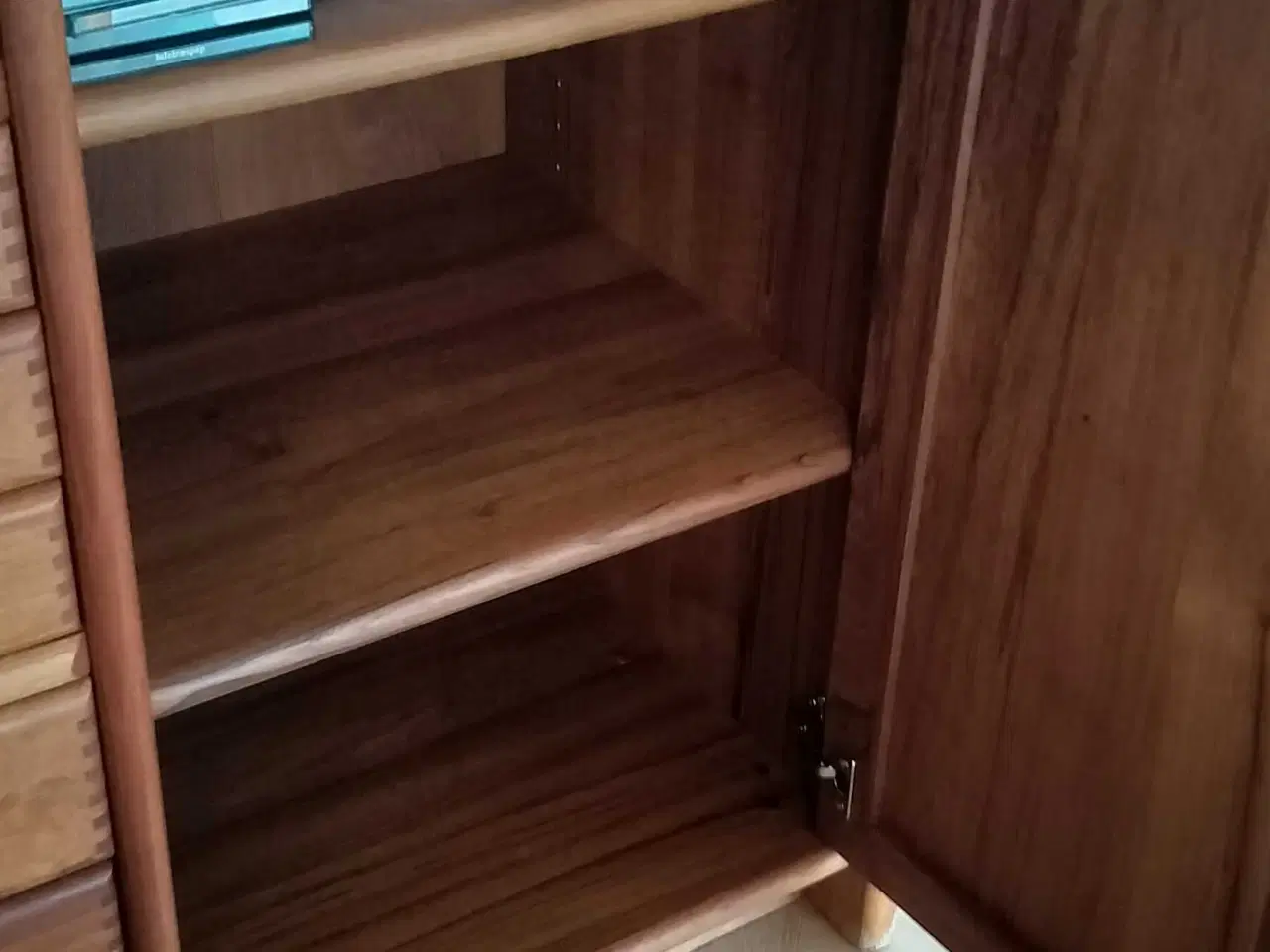 Billede 7 - Dyrlund skænk i teak