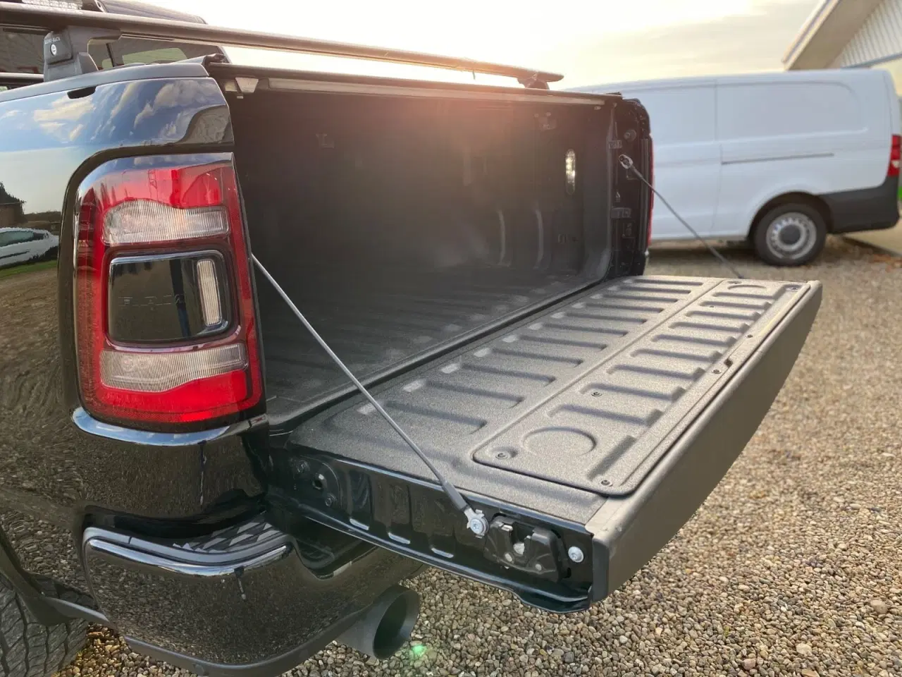 Billede 6 - Dodge RAM 1500 5,7 V8 Hemi Limited Night aut.