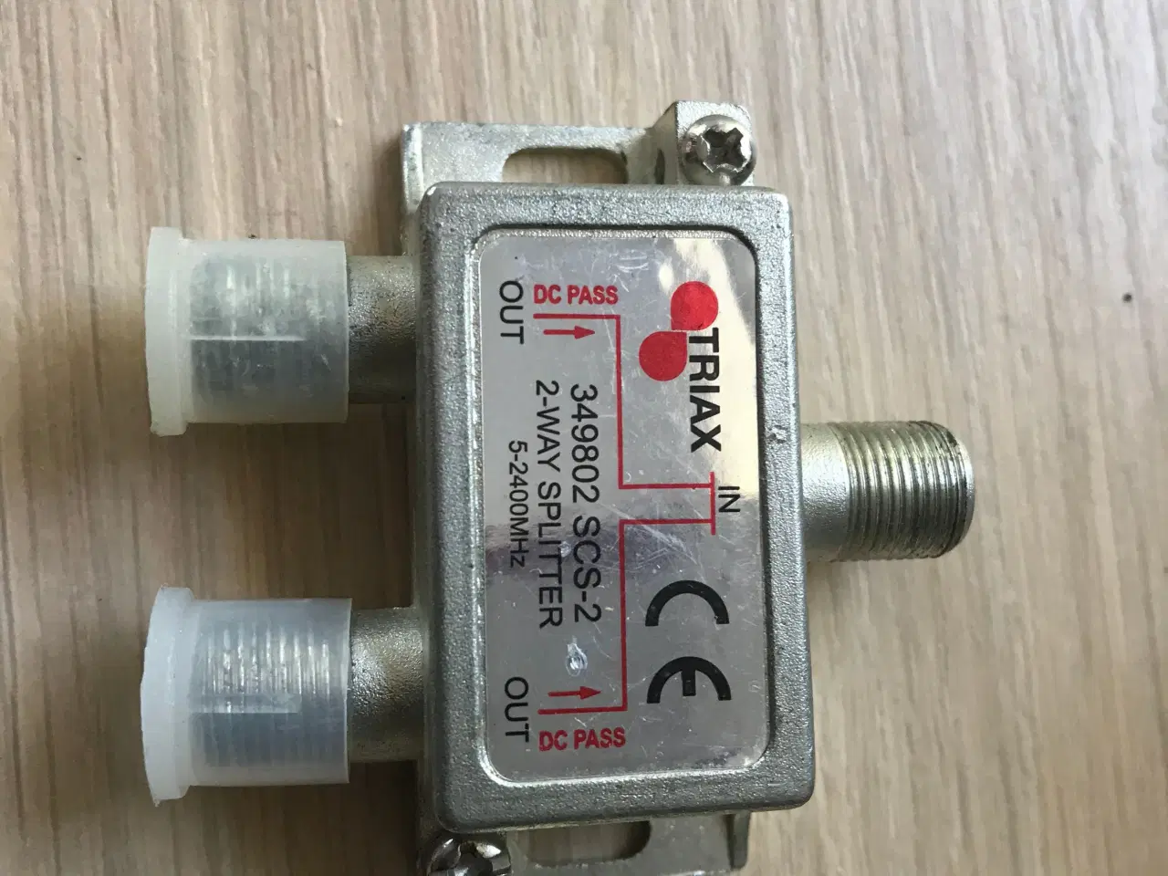 Billede 2 - Triax antennefordelere og konnectorer 1/2 pris