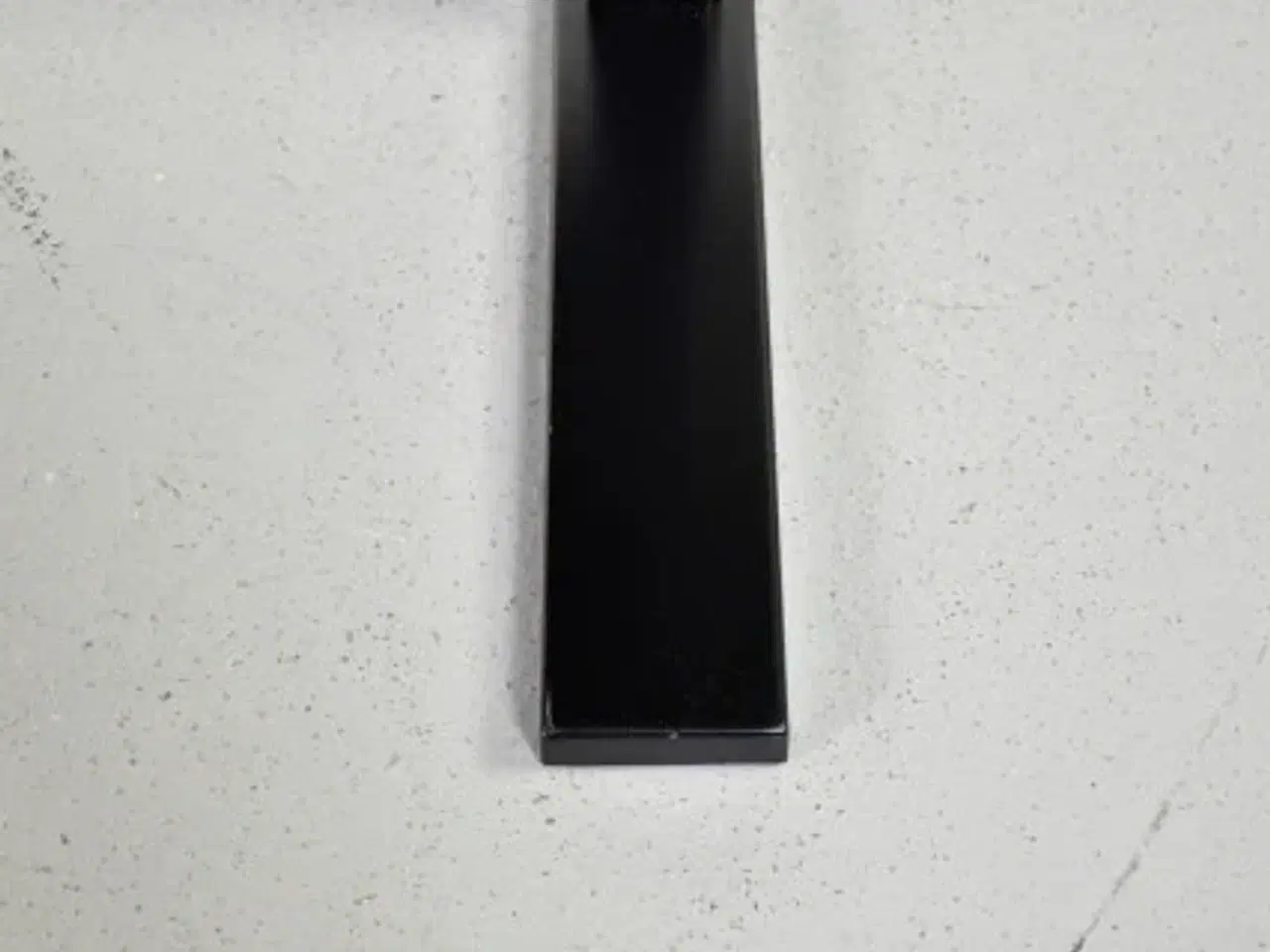 Billede 7 - Holmris b8 hæve-/sænkebord i hvid med sort stel