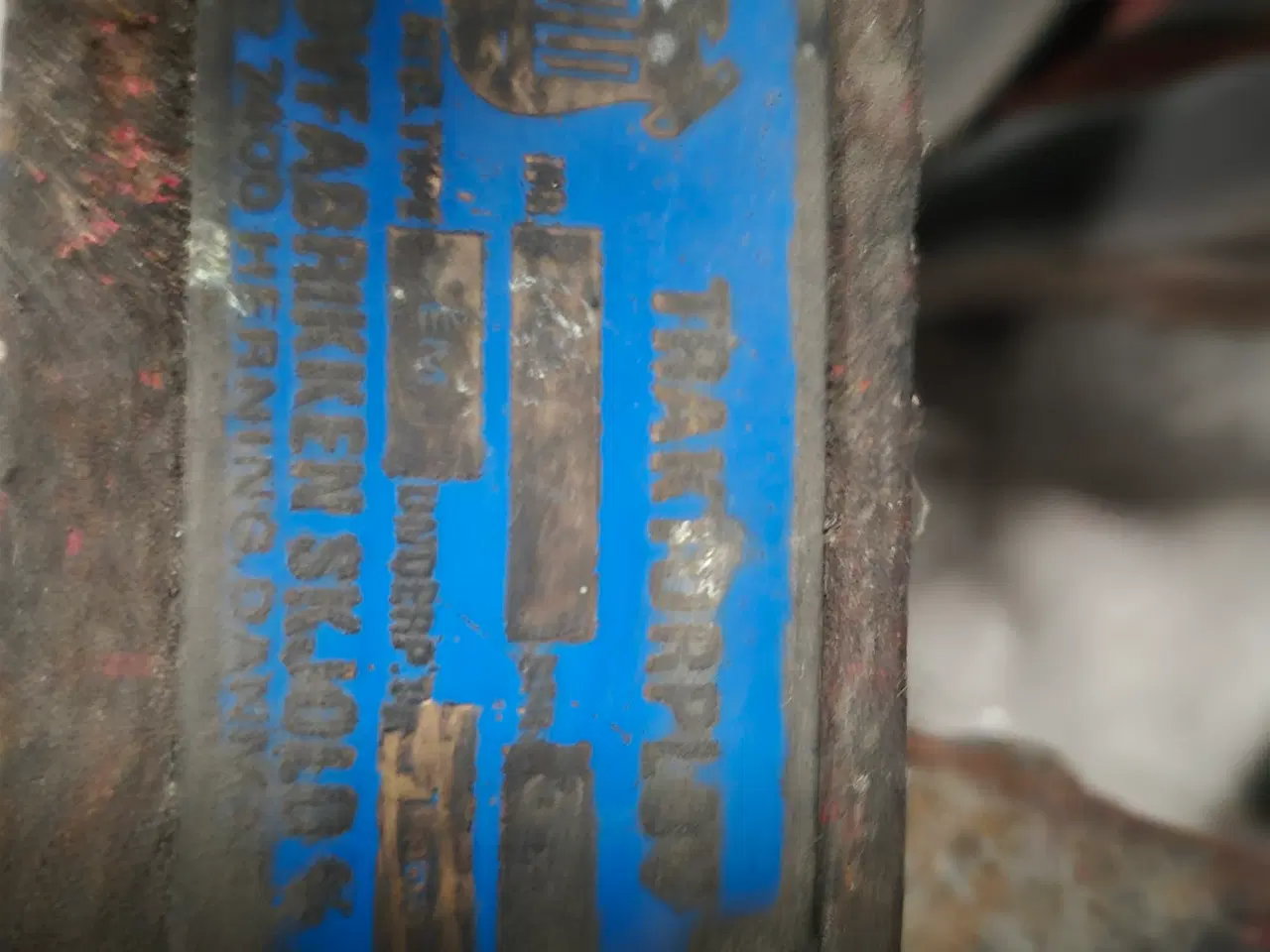 Billede 9 - 3 Furet skjold plov 