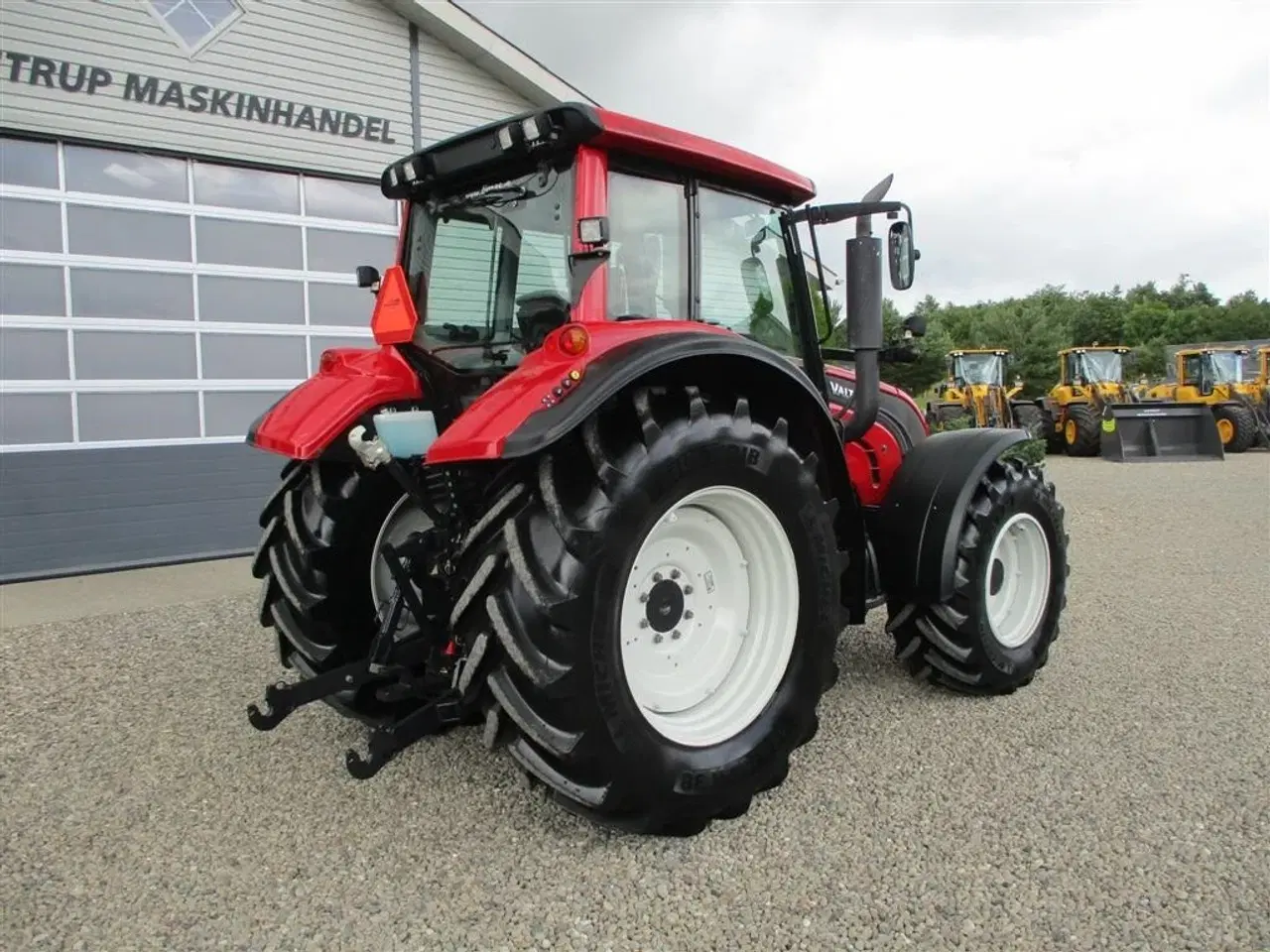 Billede 14 - Valtra N142 Med frontlift