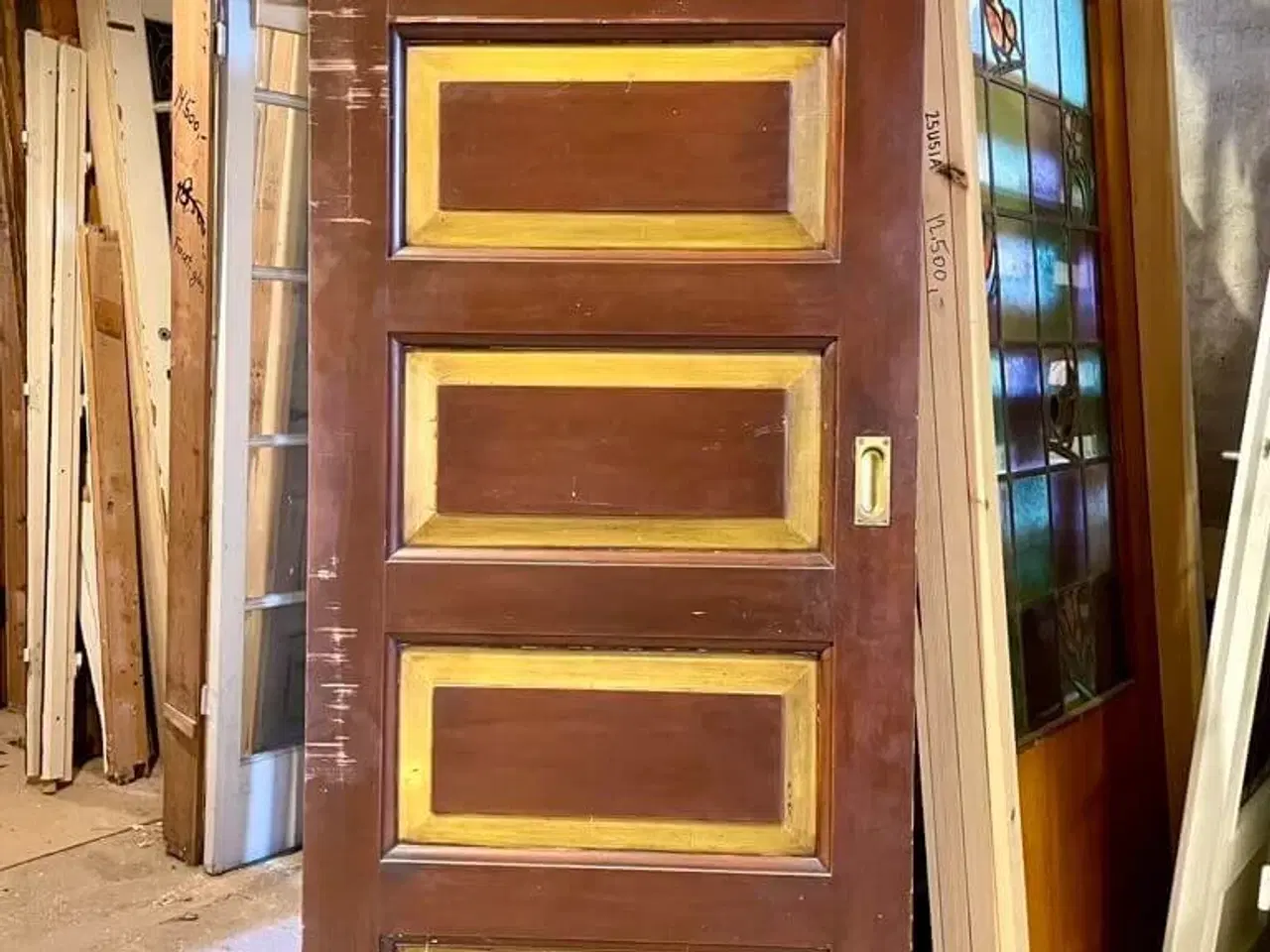 Billede 2 - Skydedør med smukke felter og skinne