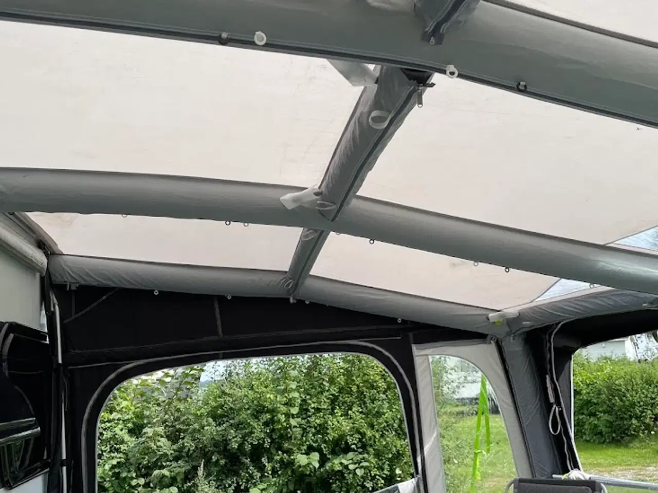 Billede 2 - Dometic 400S– Næsten nyt luftfortelt