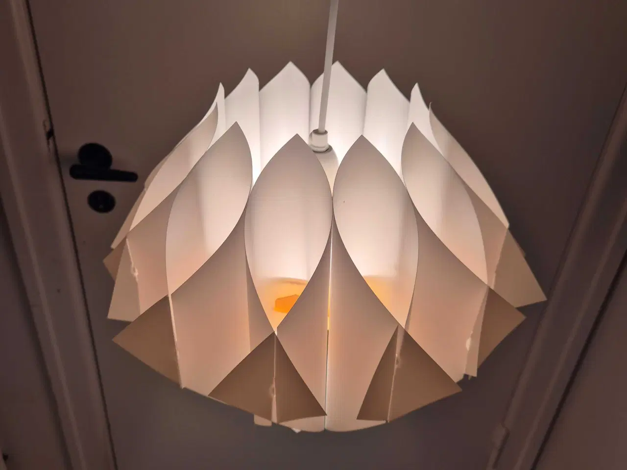 Billede 5 - Velholdt smuk hvid Butterfly 