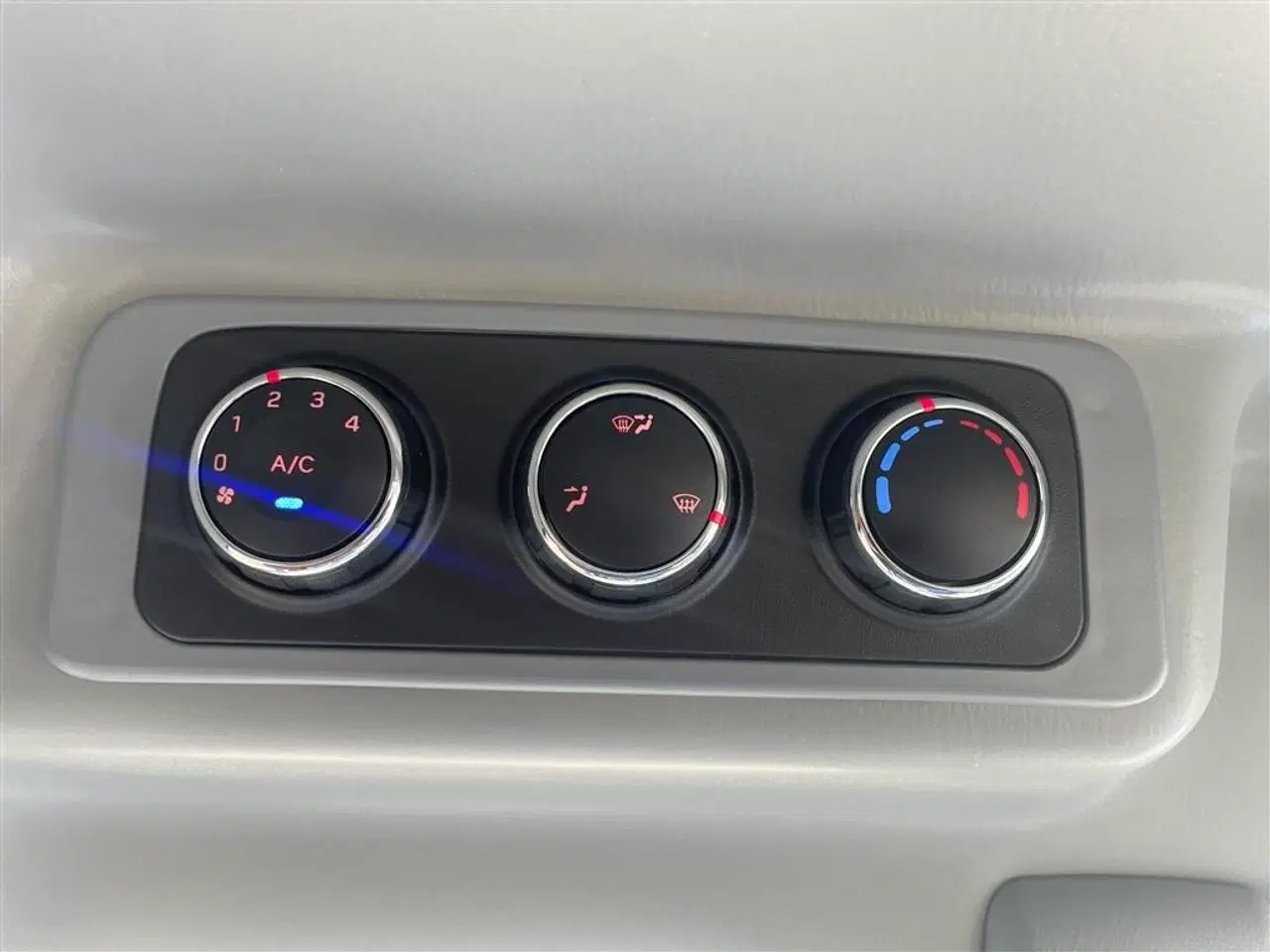 Billede 8 - New Holland BOOMER 35 HST Cab - Flotation hjul