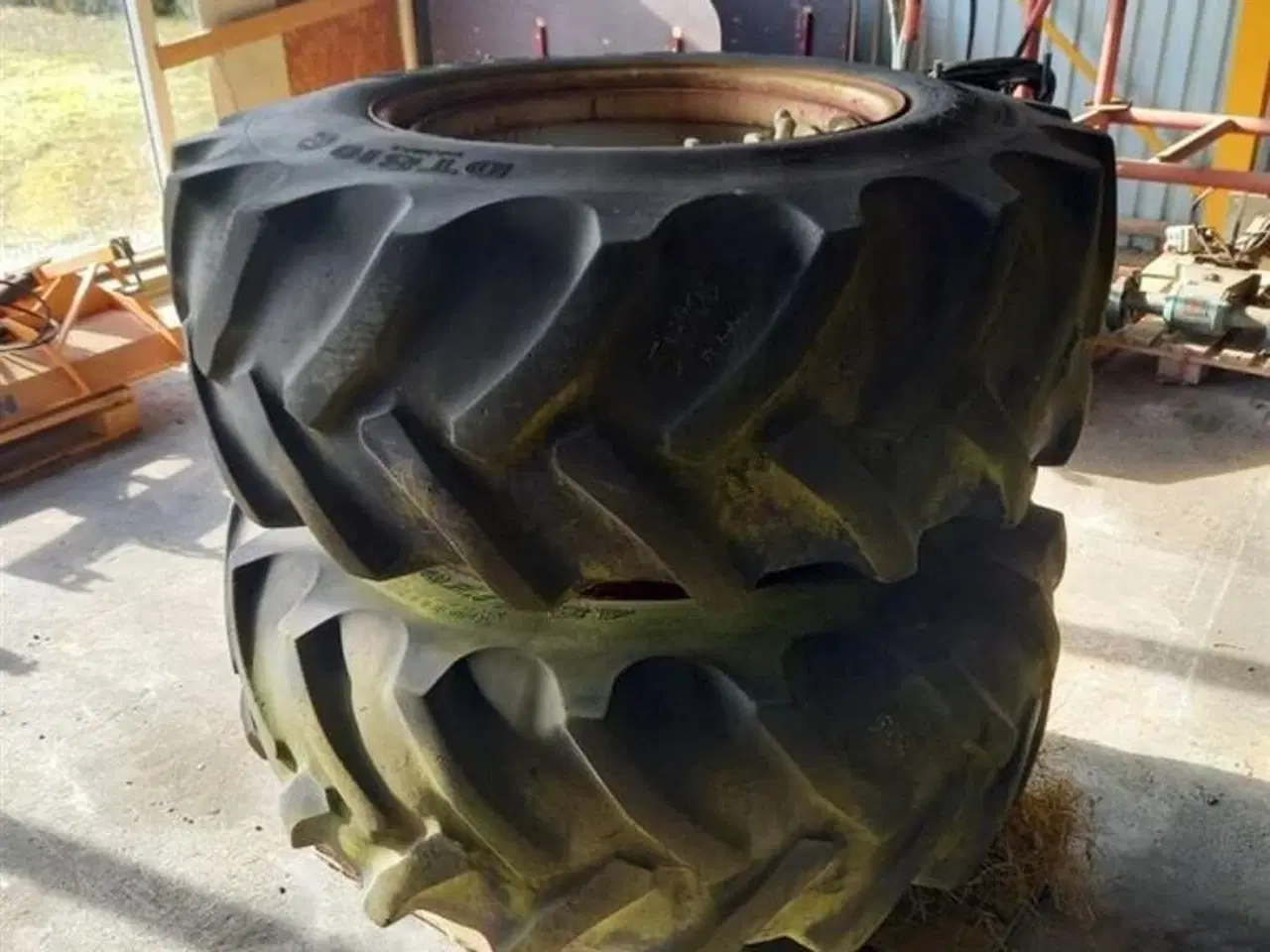 Billede 2 - Good Year 2 stk.Twillinghjul 480/70R28