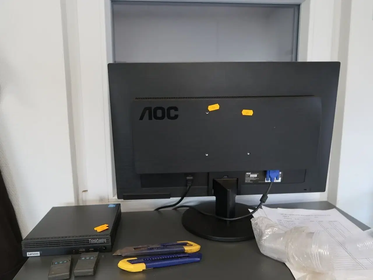 Billede 1 - Computer LENOVO ThinkCentre samt computerskærm AOC E2470SWDA