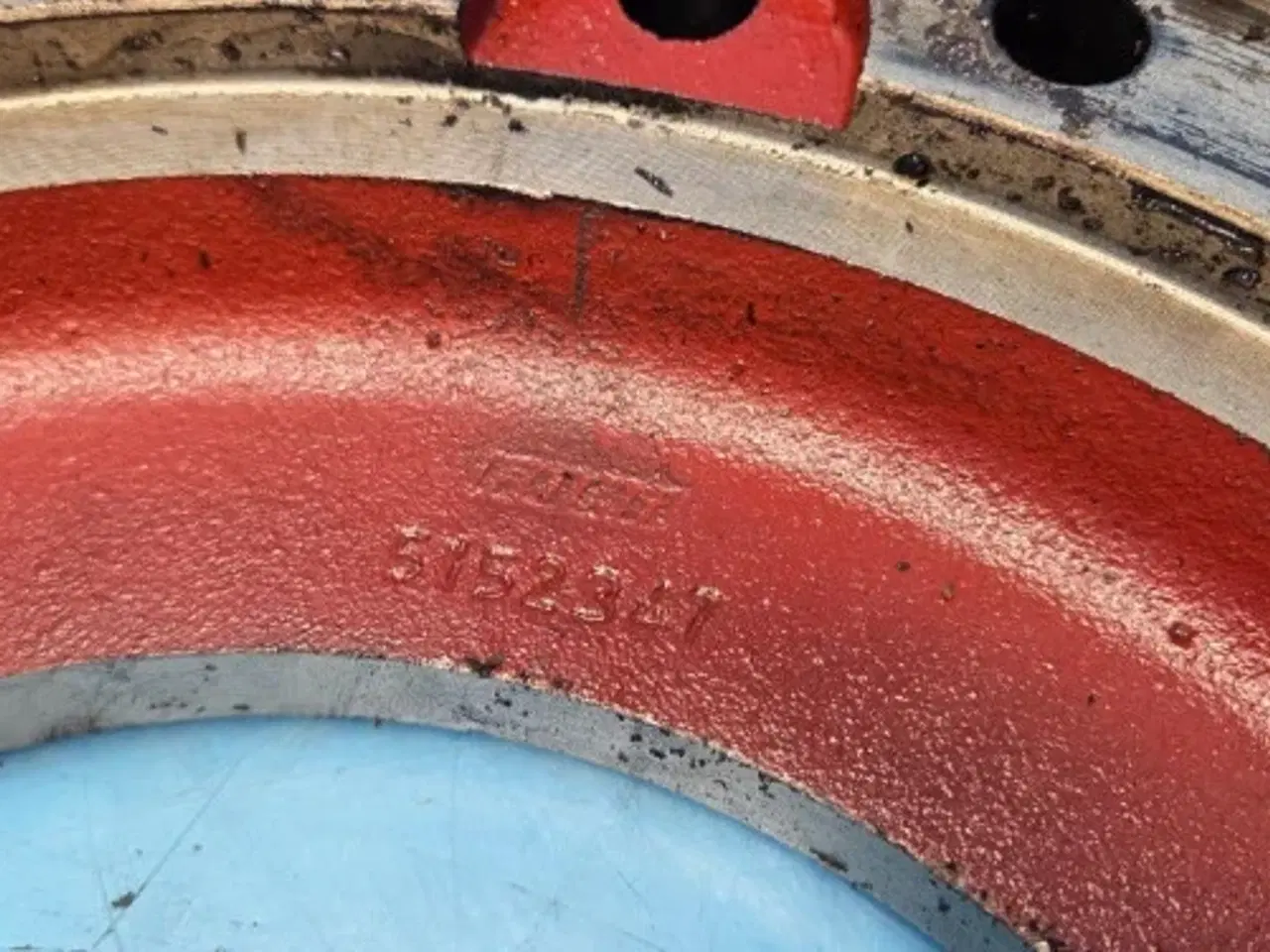 Billede 10 - New Holland TM115 Afstandsstykke R. 5152347