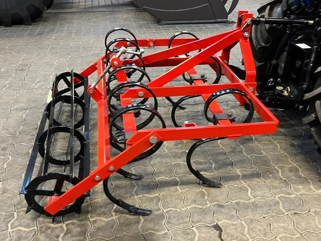 Billede 7 - DK-TEC Såbedsharve Fabriksny 120cm med efterruller som er justerbare i højden.