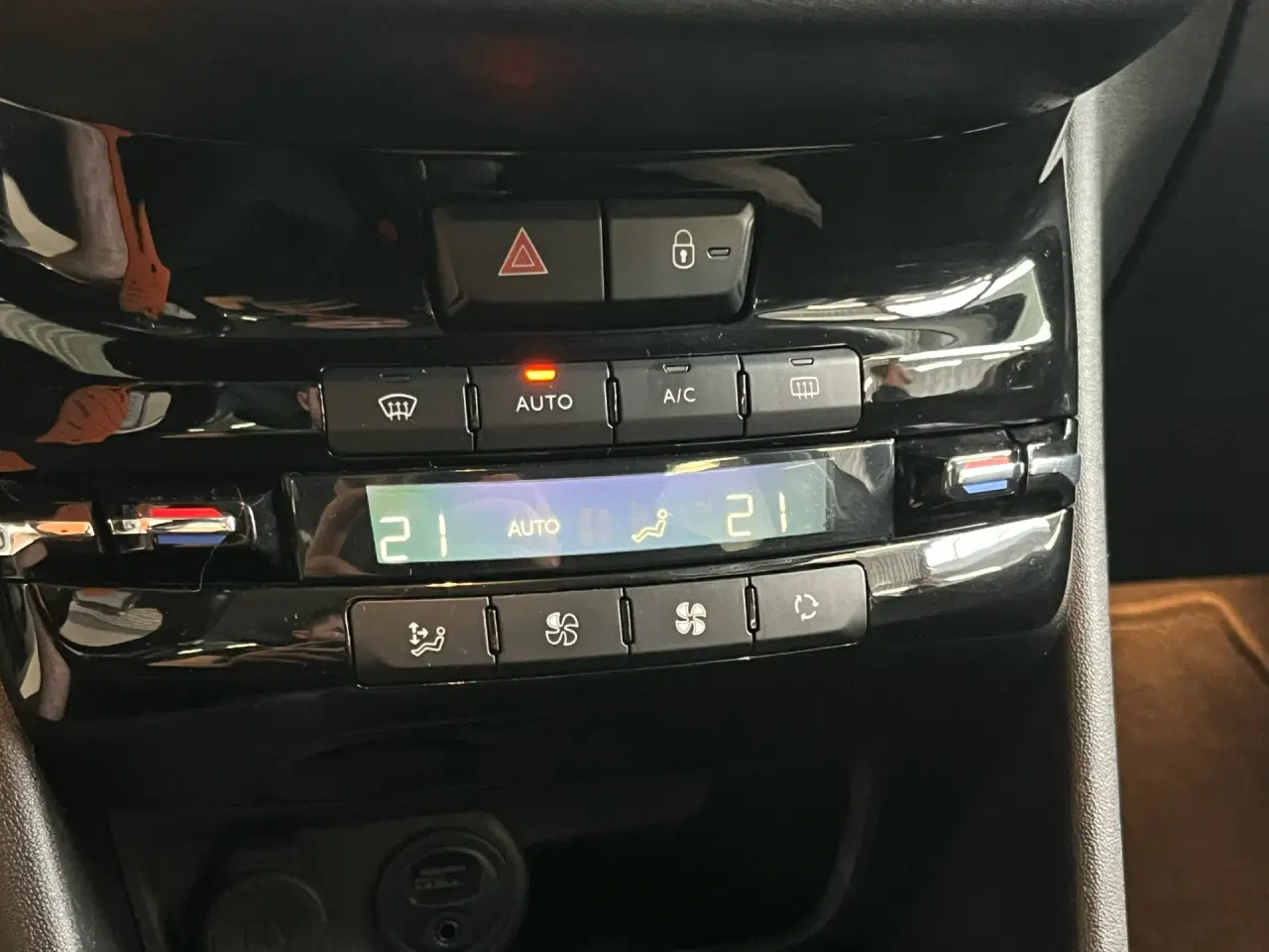 Billede 15 - Peugeot 208 1,6 BlueHDi Allure 100HK 5d