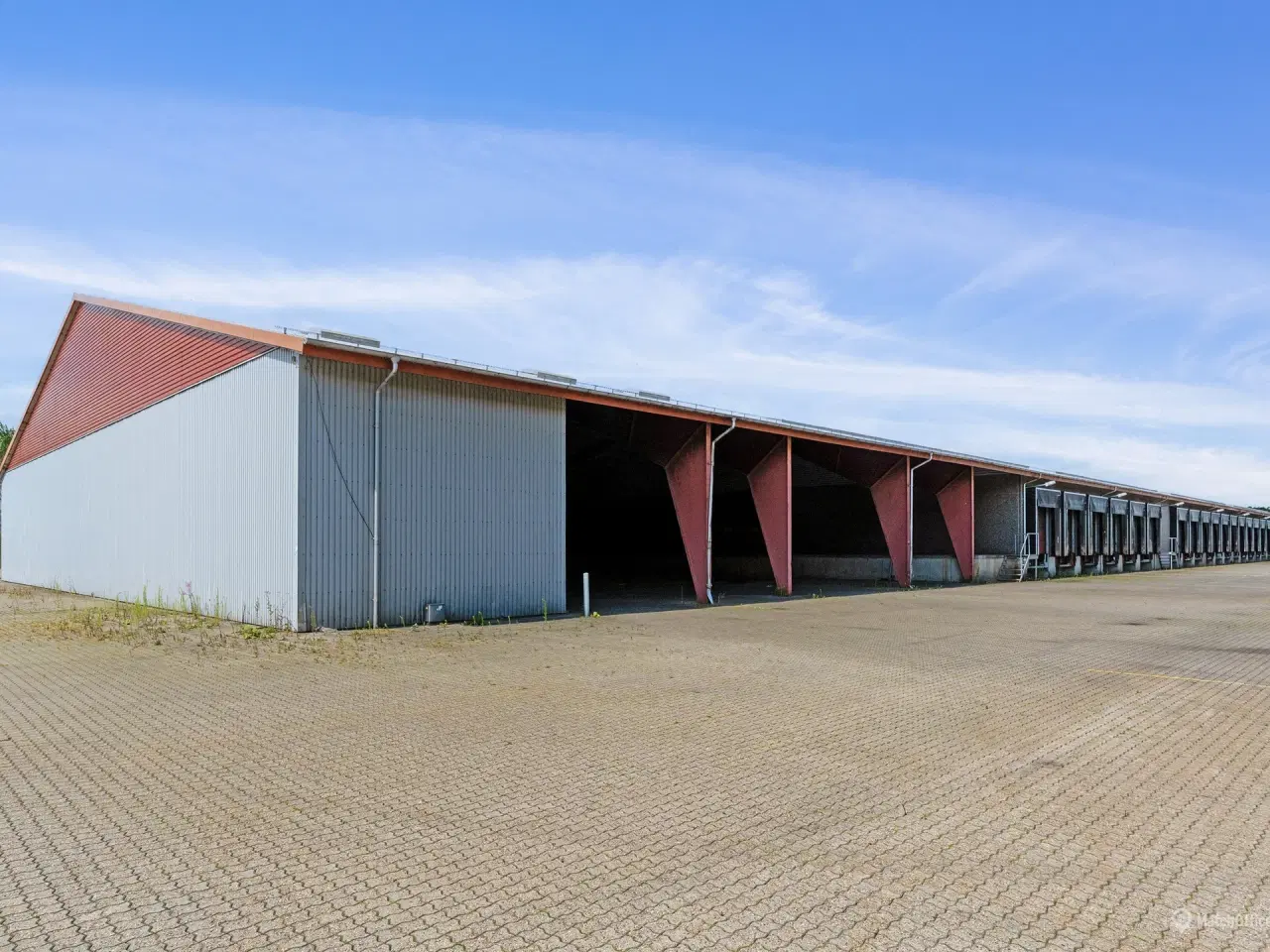 Billede 14 - Effektiv cross-dock med moderne kontorfaciliteter og optimal placering