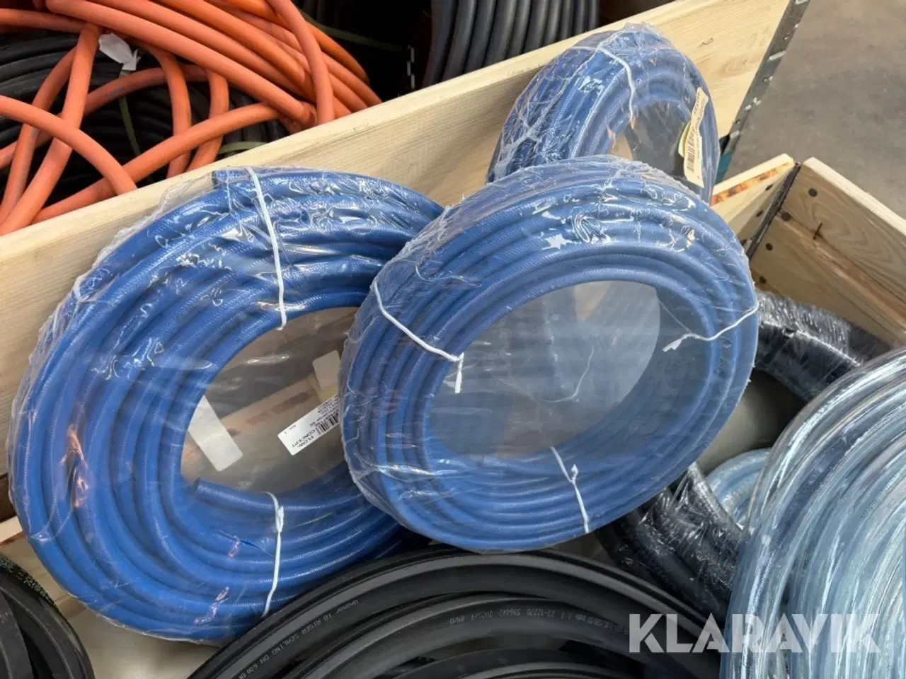 Billede 9 - Lot - Assorterede slanger, remme og øvrigt 2 paller