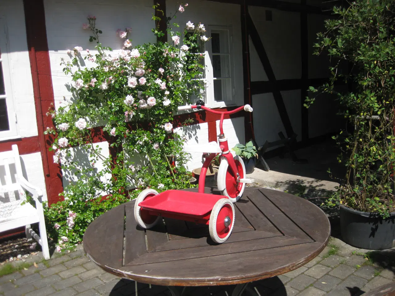 Billede 2 - TREHJULET CYKEL MED LAD